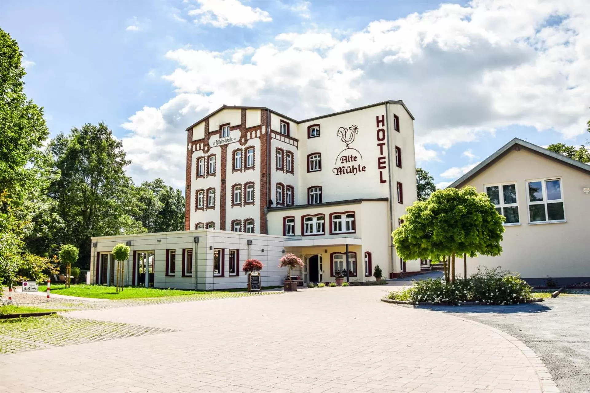Facade/entrance in Alte Mühle Hotel & Restaurant