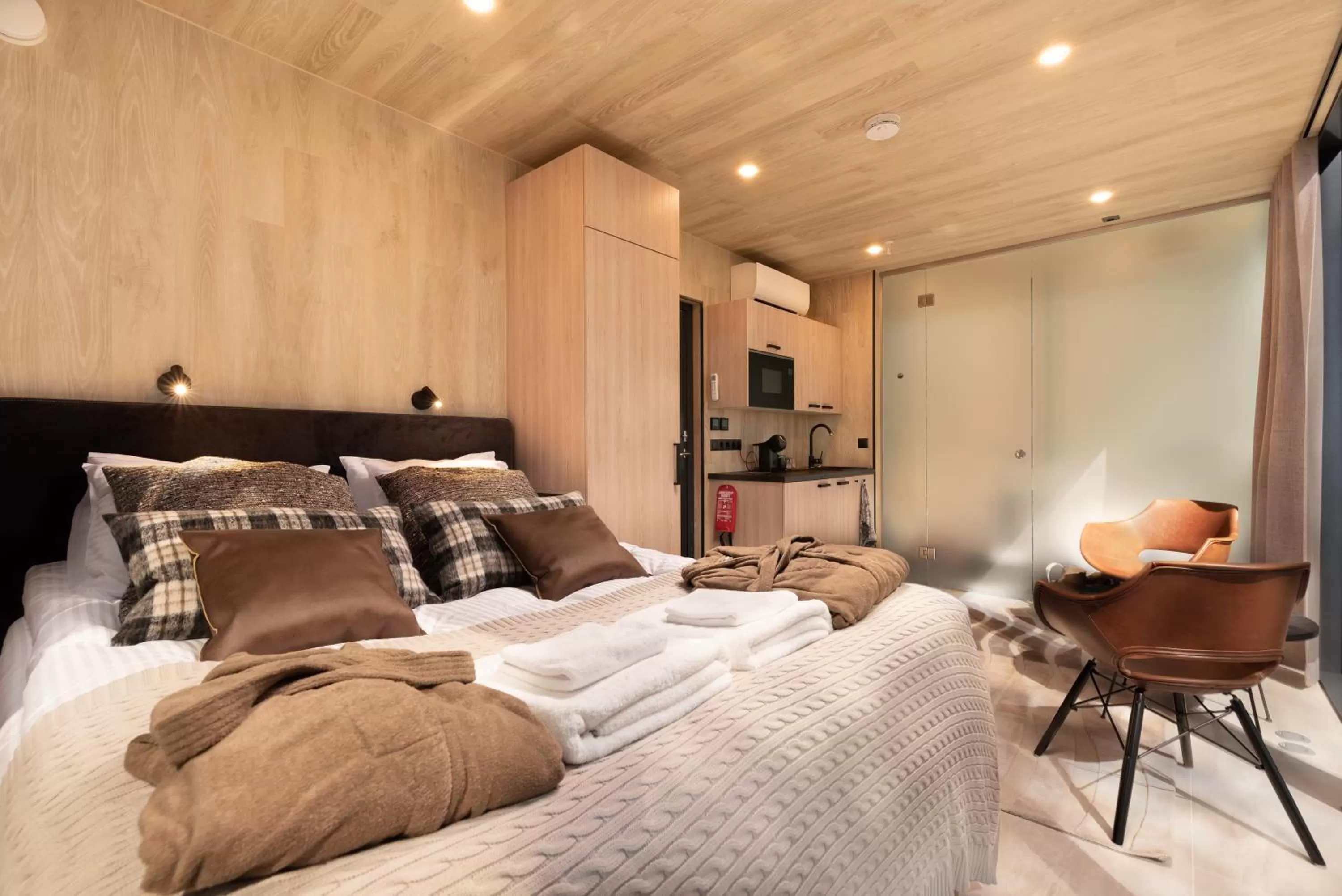 Bed in Santalahti Resort Cottages & Villas