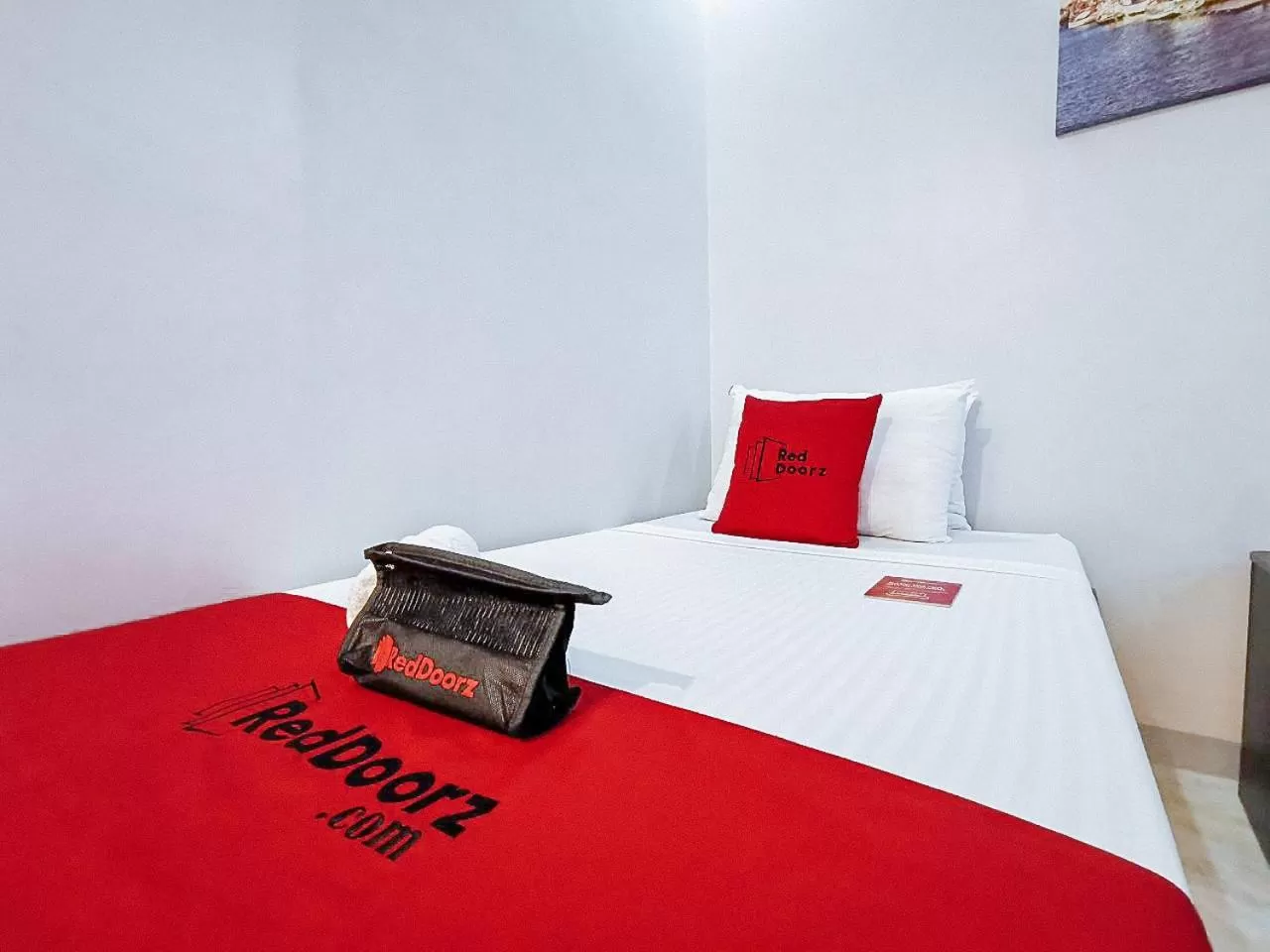Bed in RedDoorz near Notre Dame of Dadiangas University