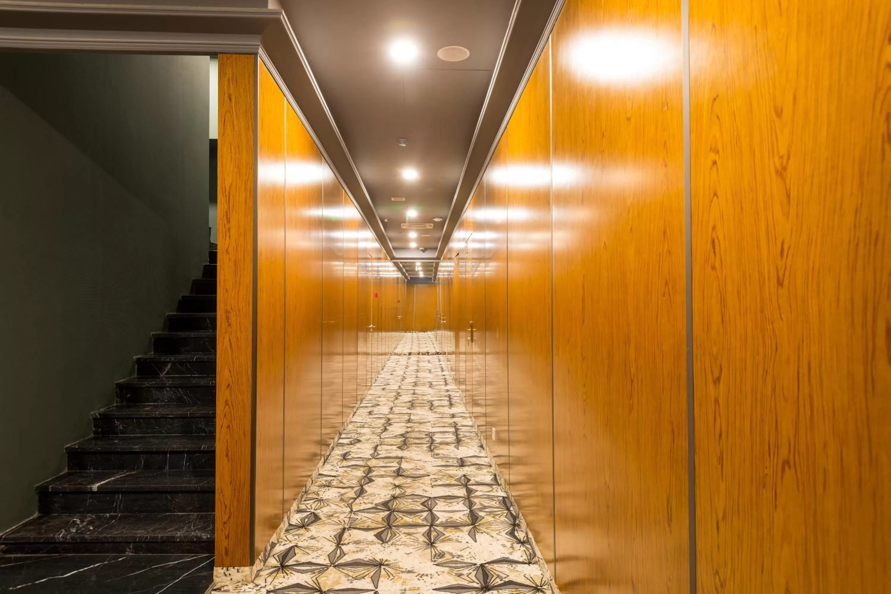 Area and facilities in Grand Opera Hotel