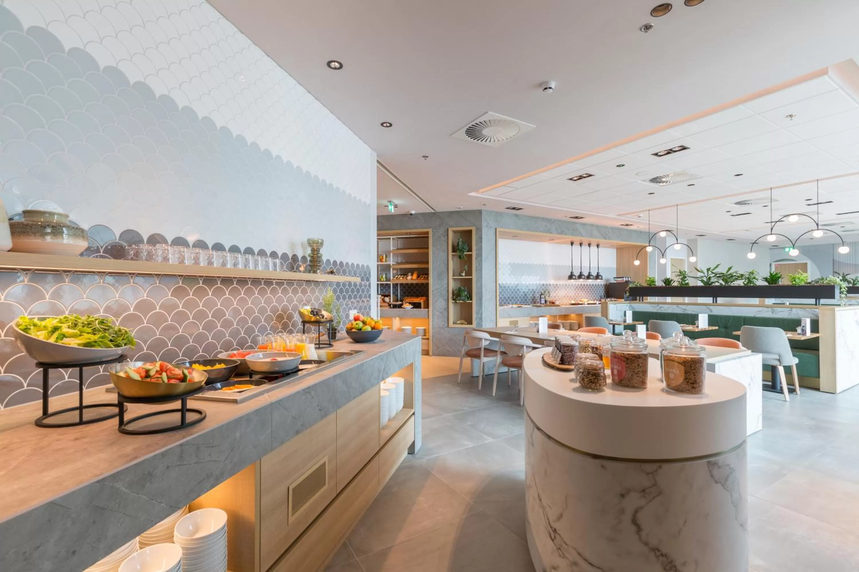 Restaurant/places to eat in Crowne Plaza Utrecht - Central Station by IHG