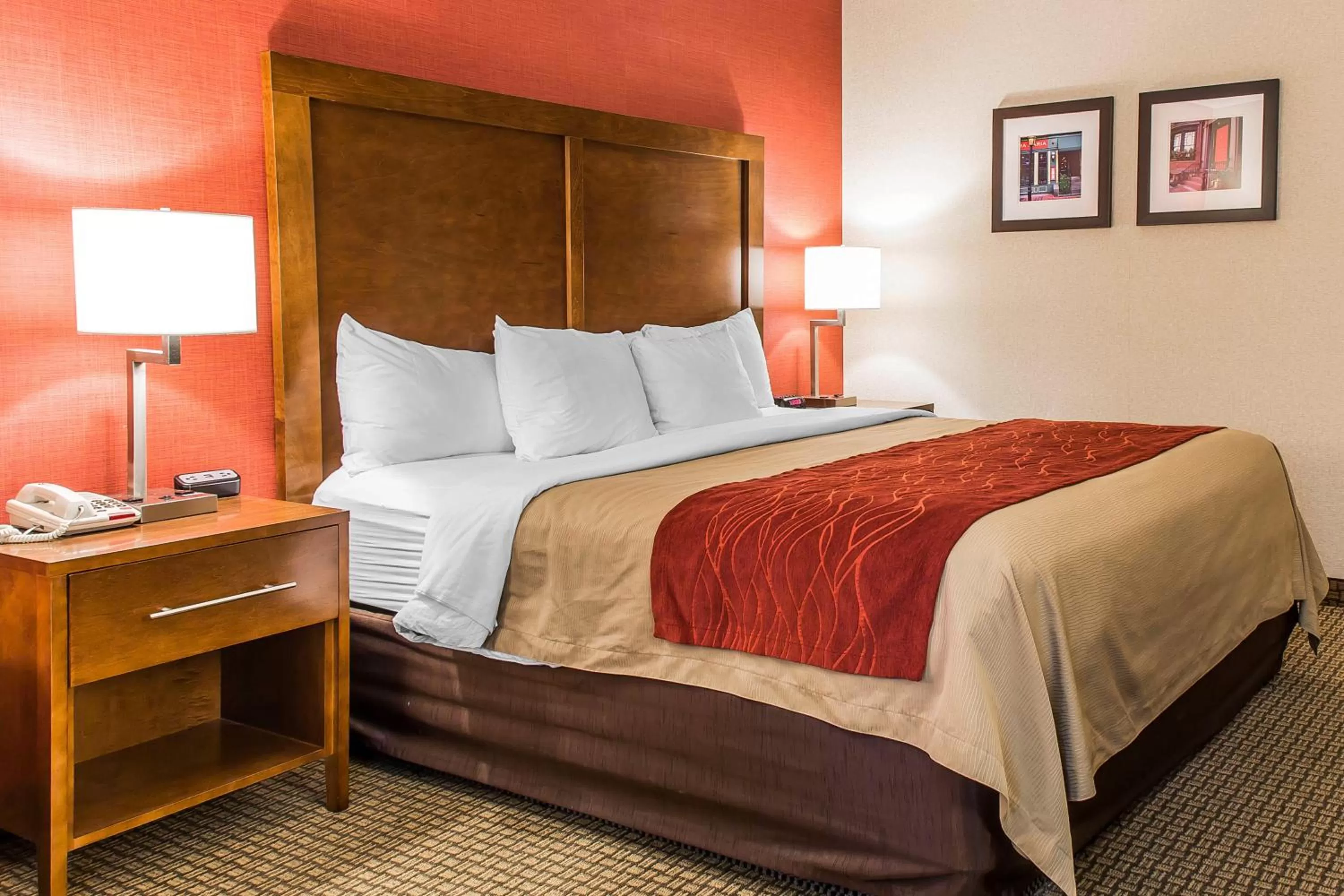 Photo of the whole room, Bed in Comfort Inn Boston