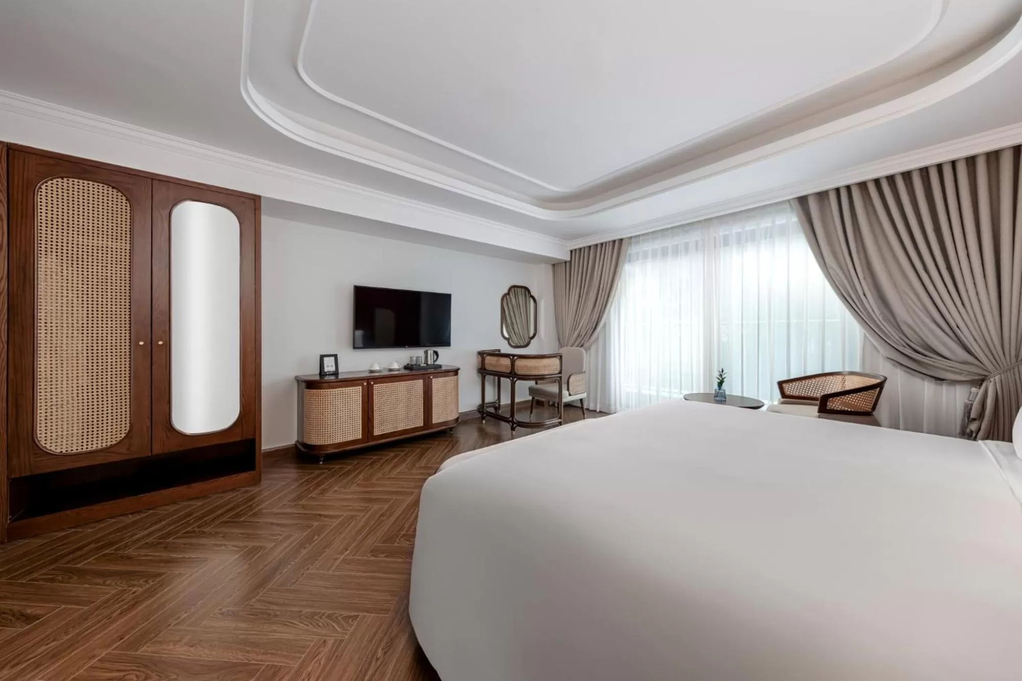 Executive Suite in La Siesta Classic Hang Thung