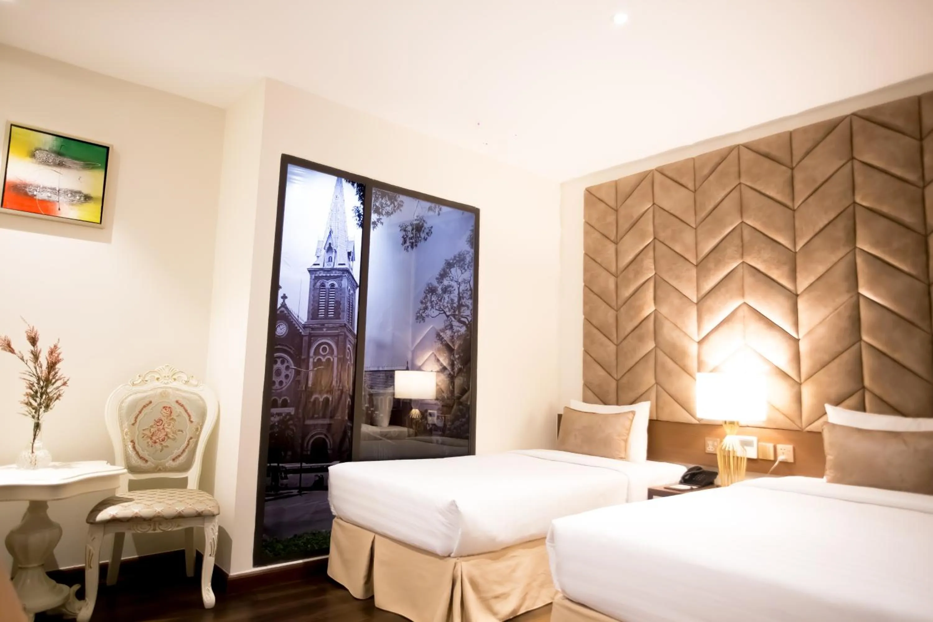 Bed in Diamond Hill Hotel