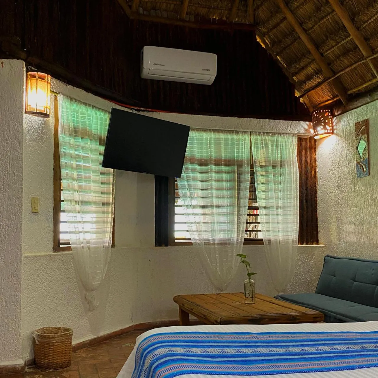 Living room in L hotelito