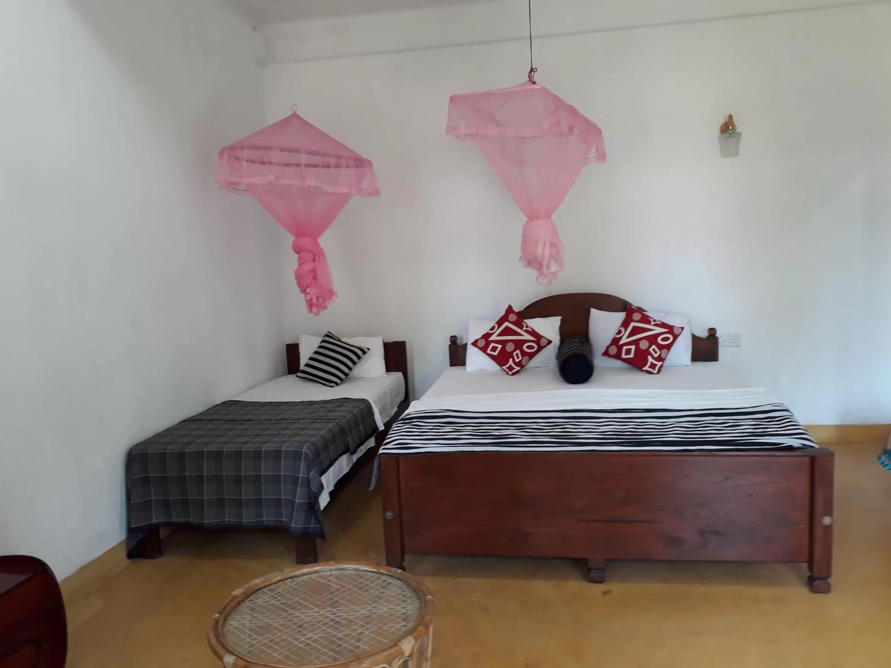 Bed in The Blue View Ella