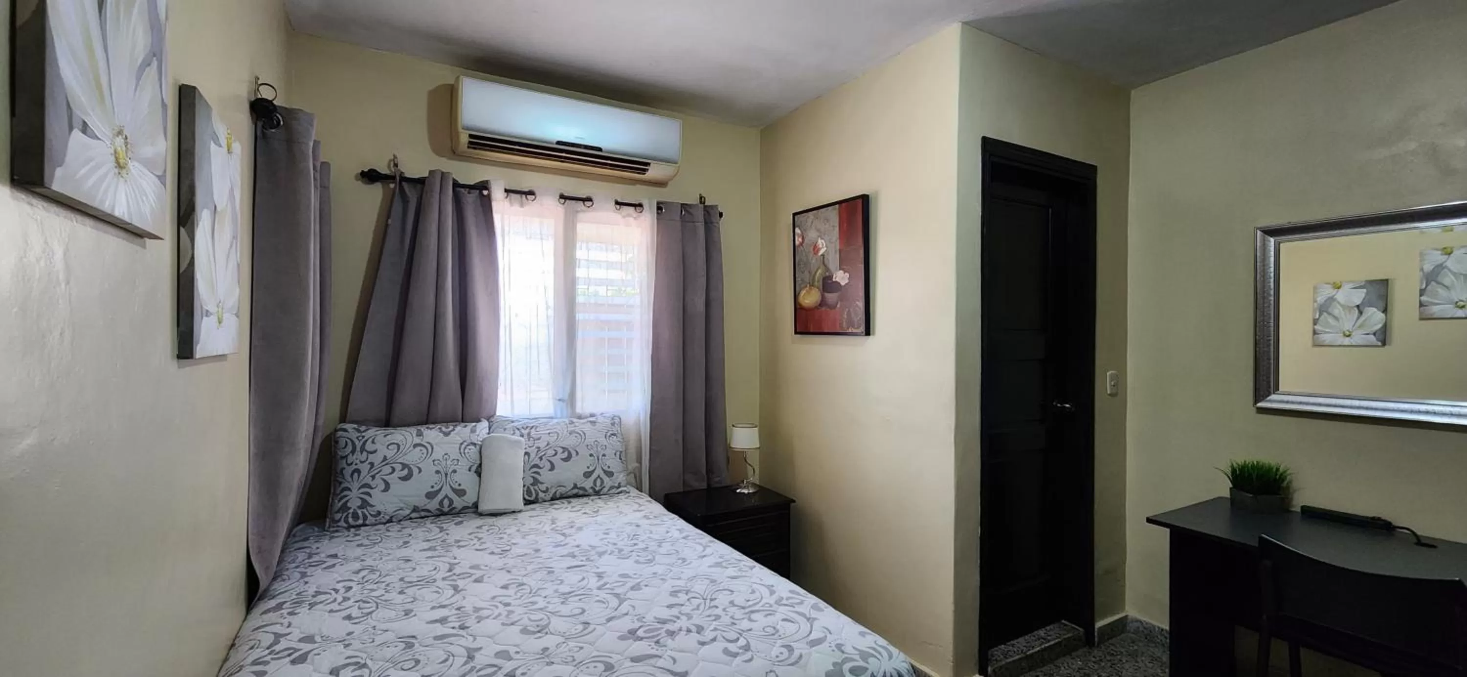 Photo of the whole room, Bed in Casa Altamira