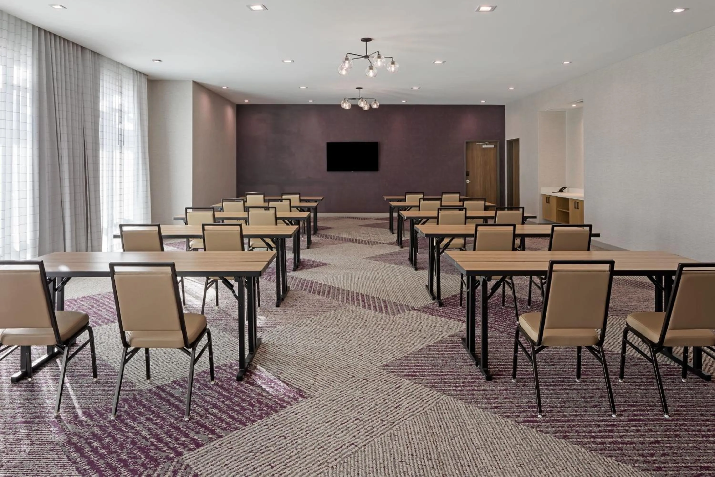 Meeting/conference room in Residence Inn by Marriott Chatsworth