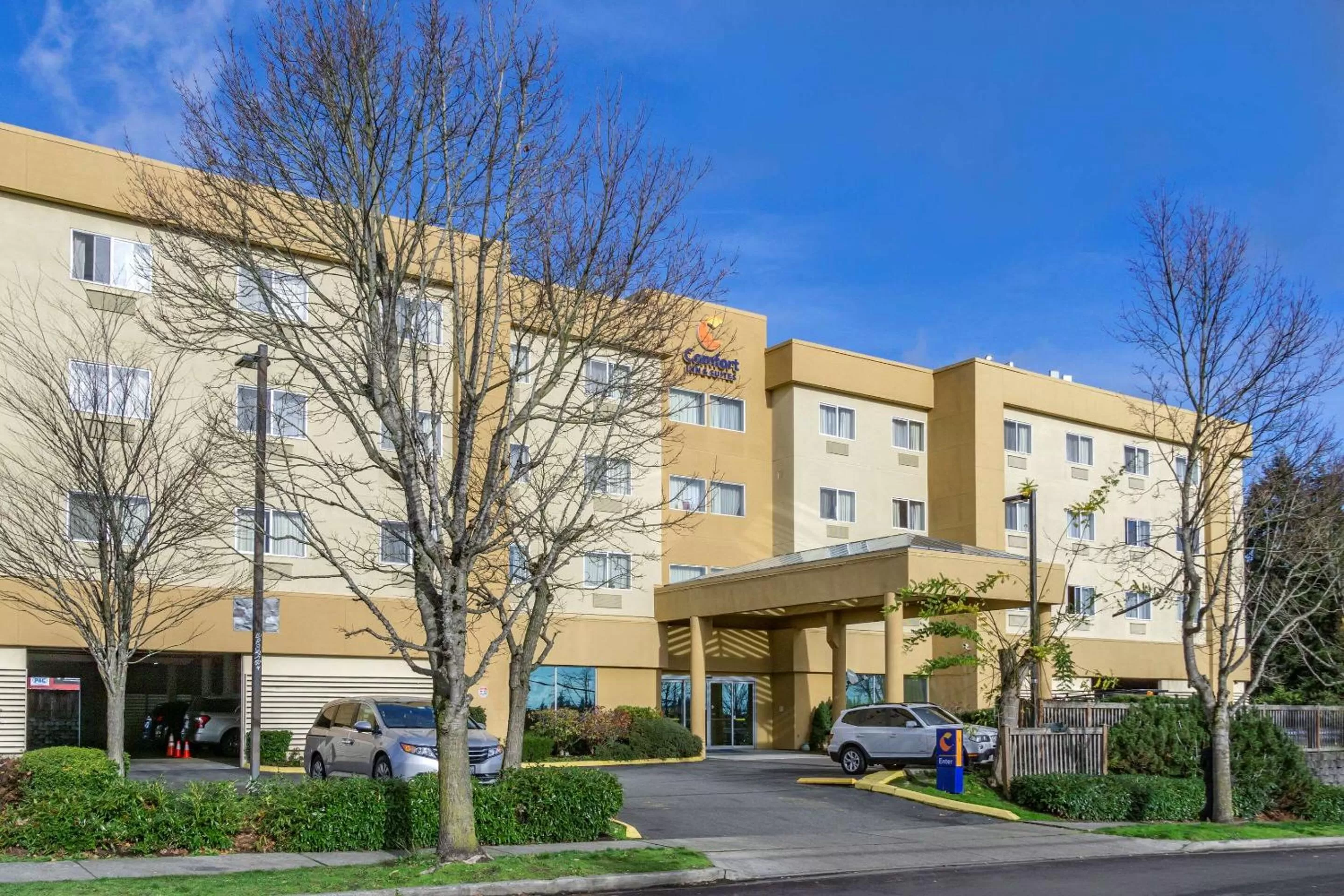 Property building in Comfort Inn & Suites Seattle North