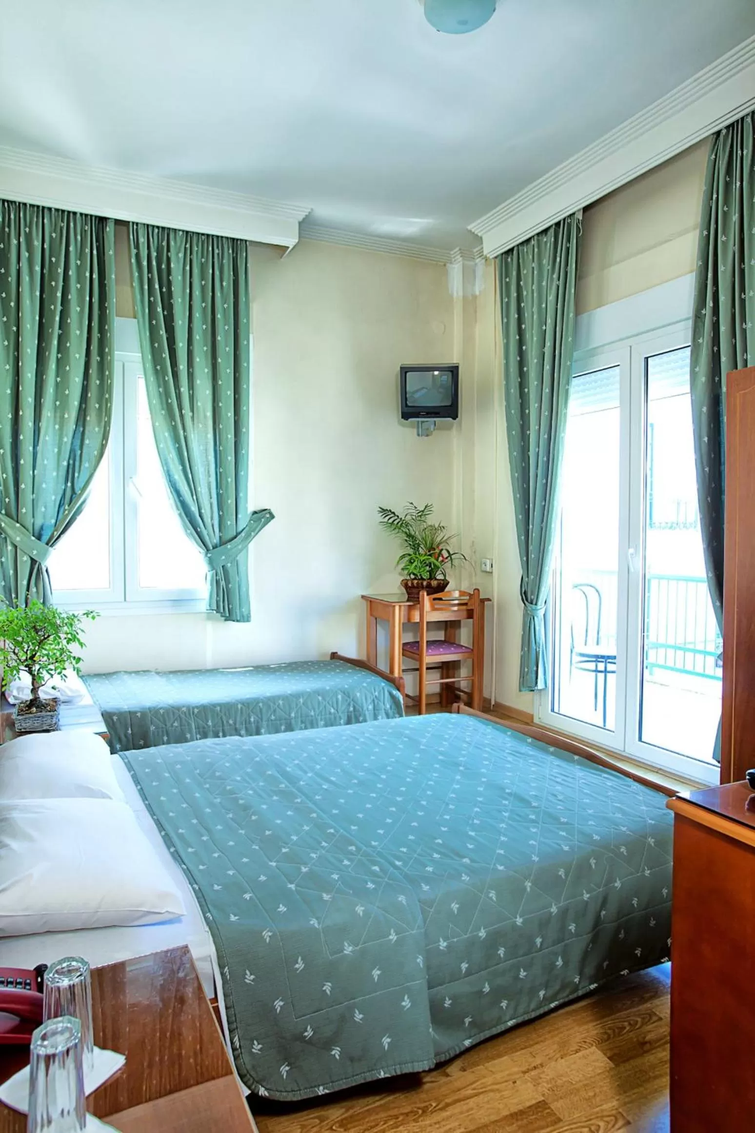 Photo of the whole room, Bed in Keletron Hotel - Bike friendly hotel