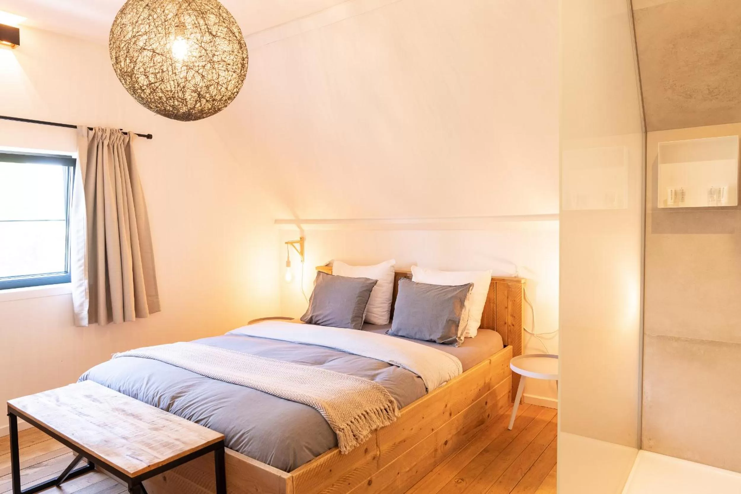 Property building, Bed in De Gulle Beemden