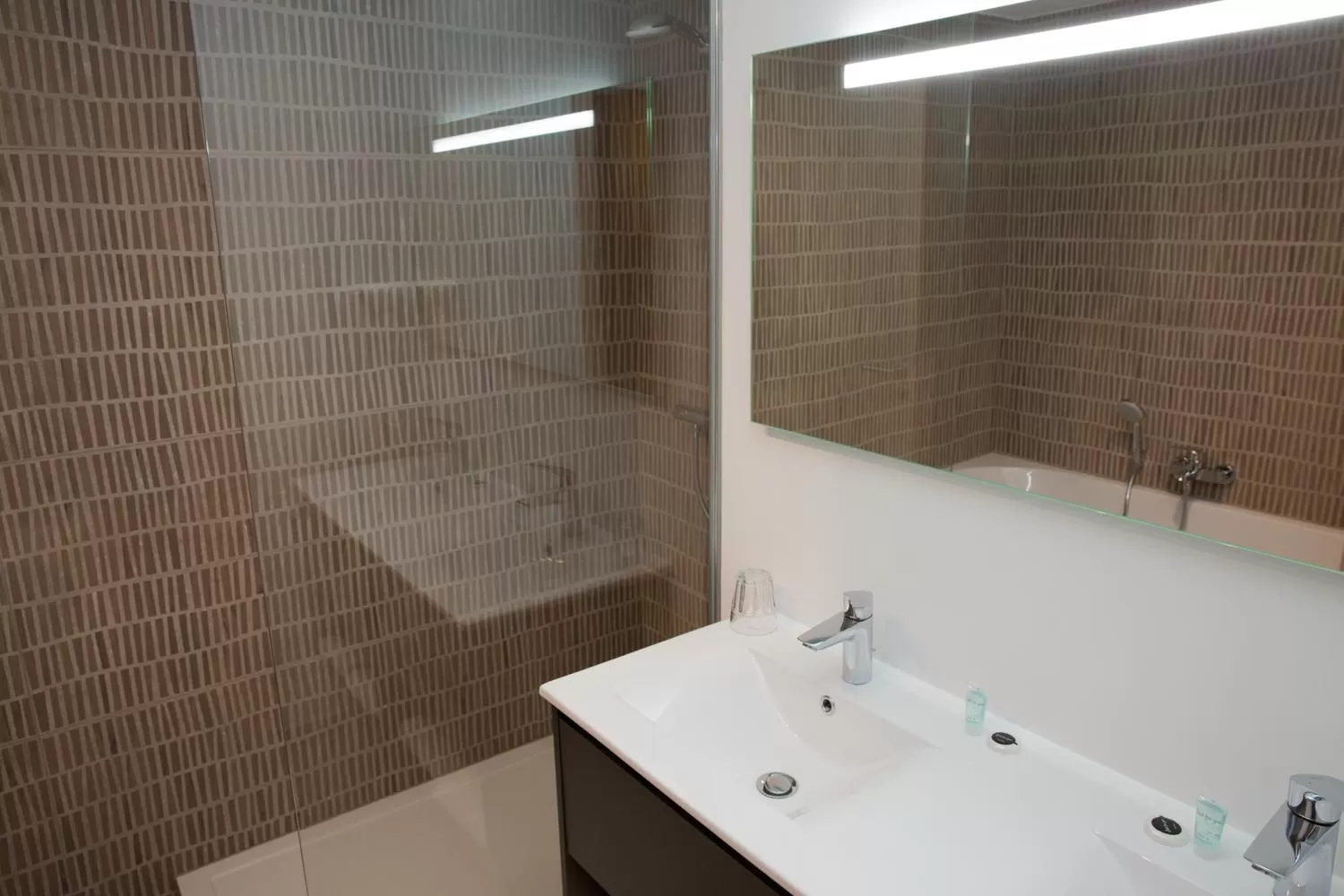 Toilet in Appart hôtel En Ville