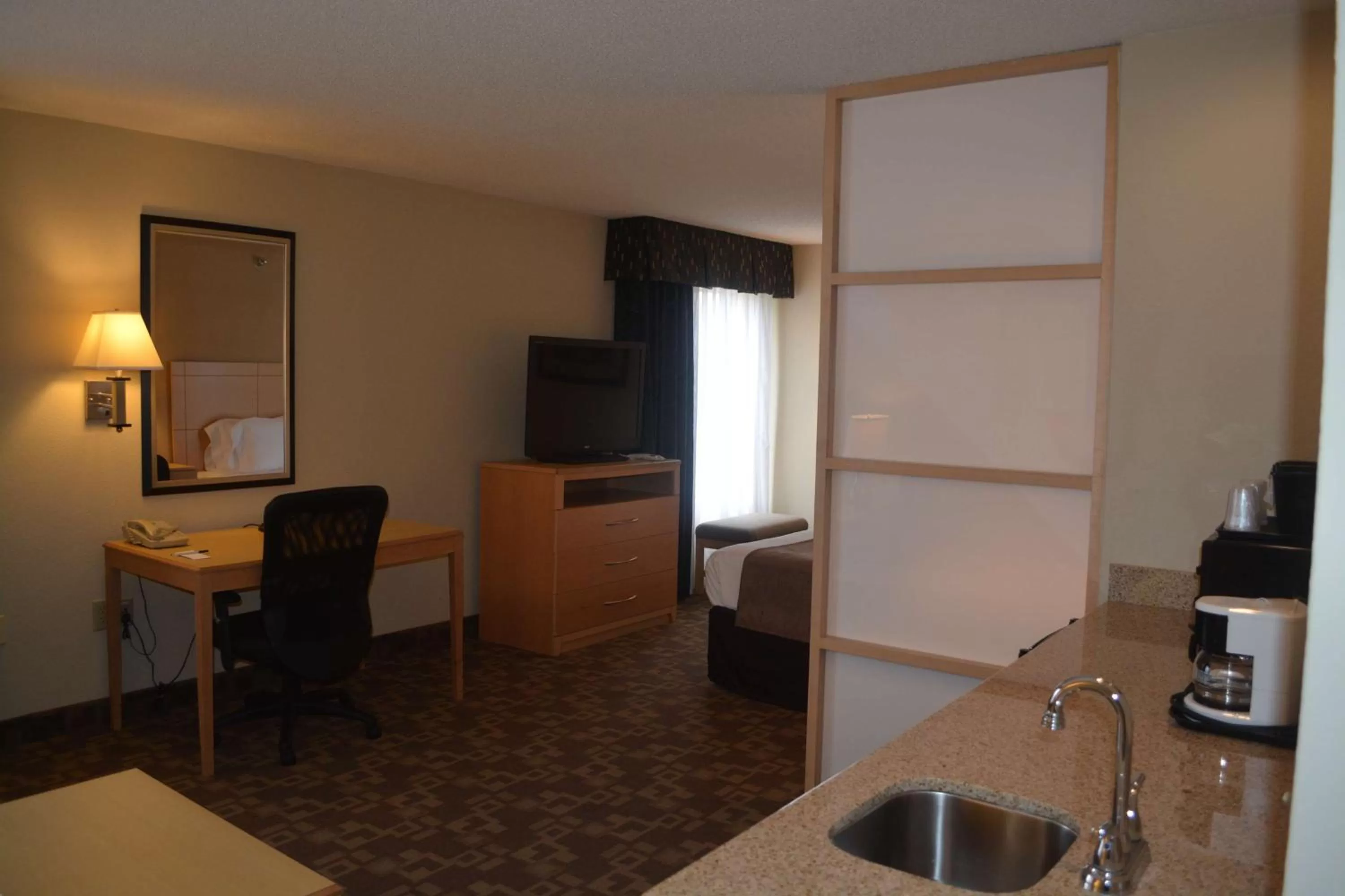 Photo of the whole room, Bed in SureStay Plus Hotel by Best Western Roanoke Rapids I-95