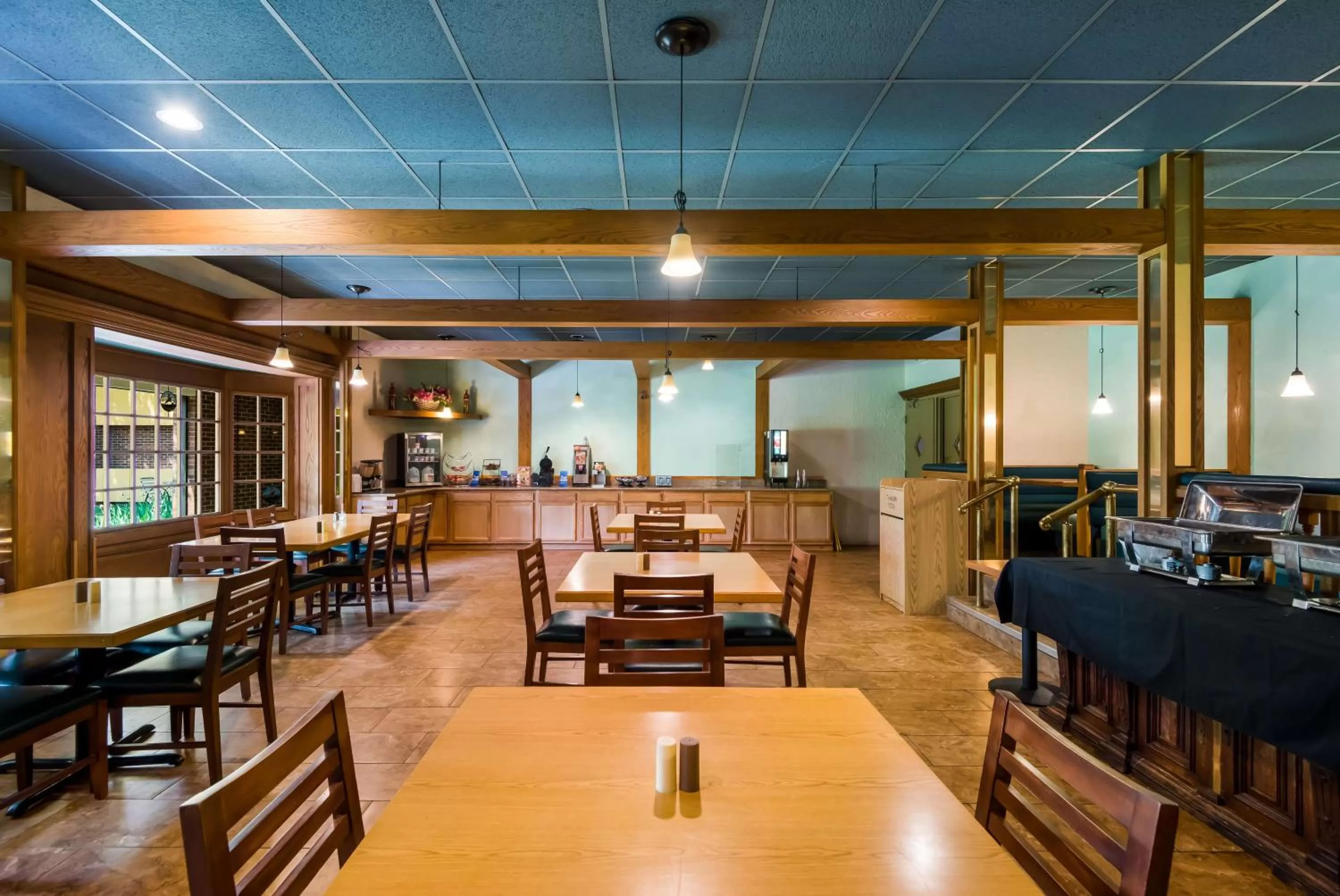 Breakfast in Best Western Prairie Inn & Conference Center