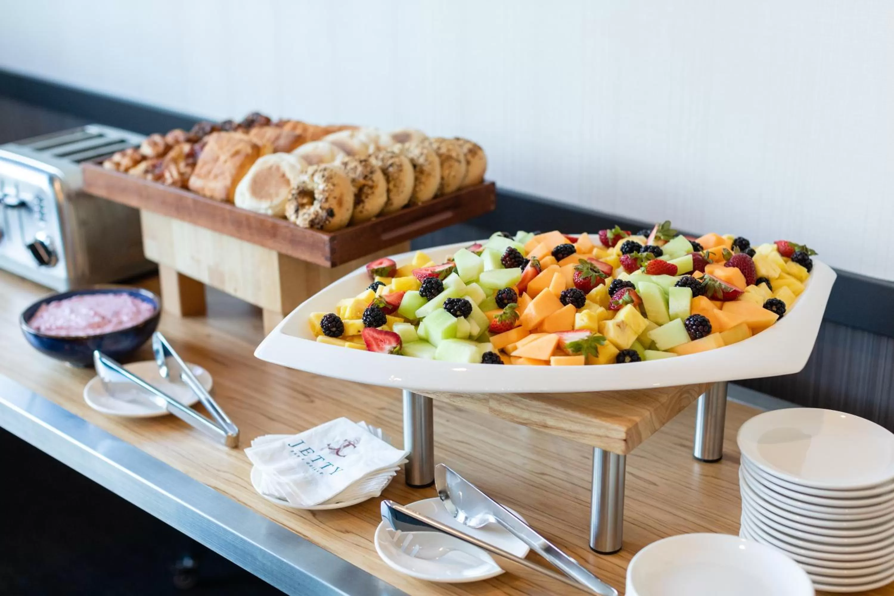 Meeting/conference room in Hotel Indigo Seattle Everett Waterfront Place by IHG