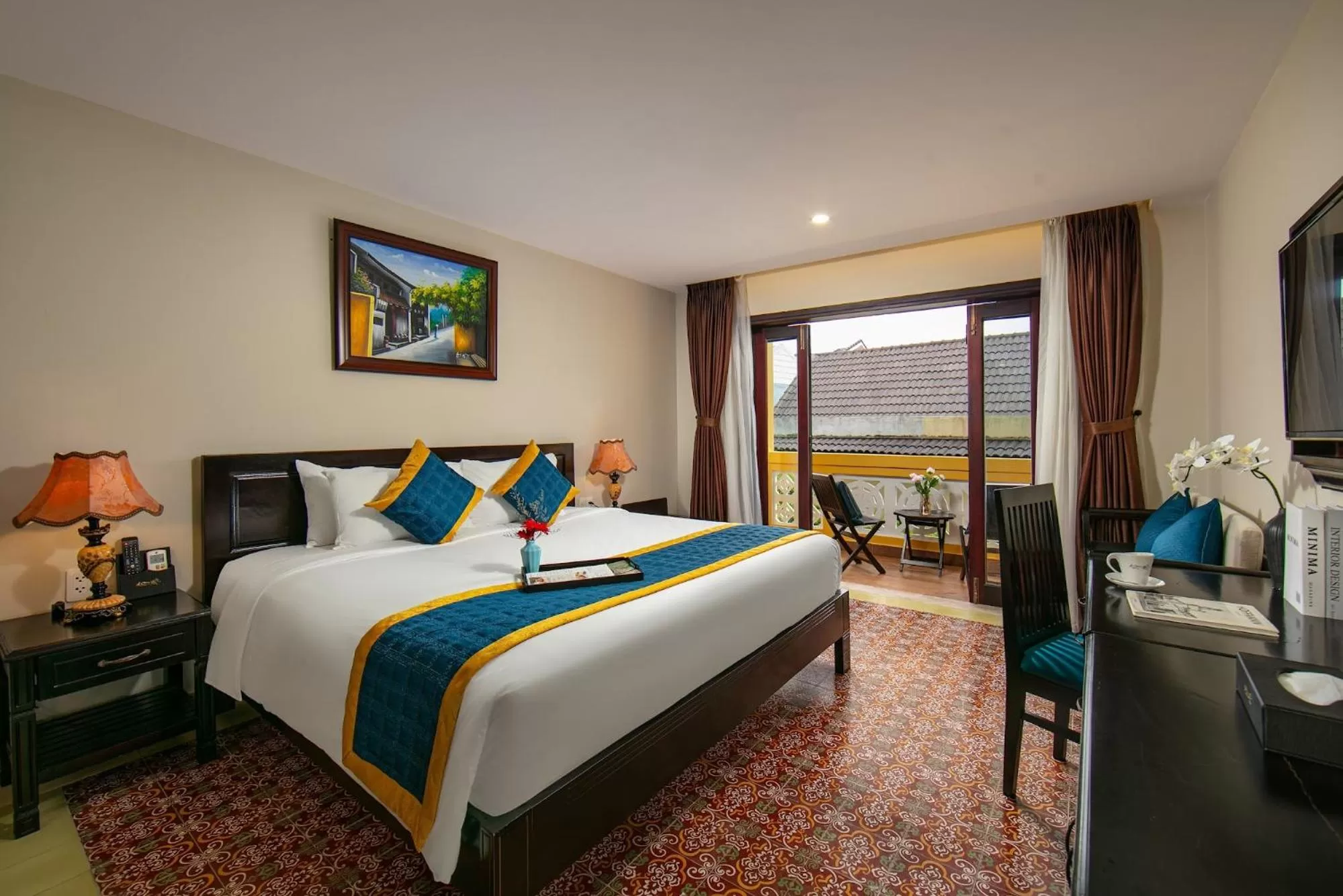 Bed in La Charm Hoi An Hotel & Spa