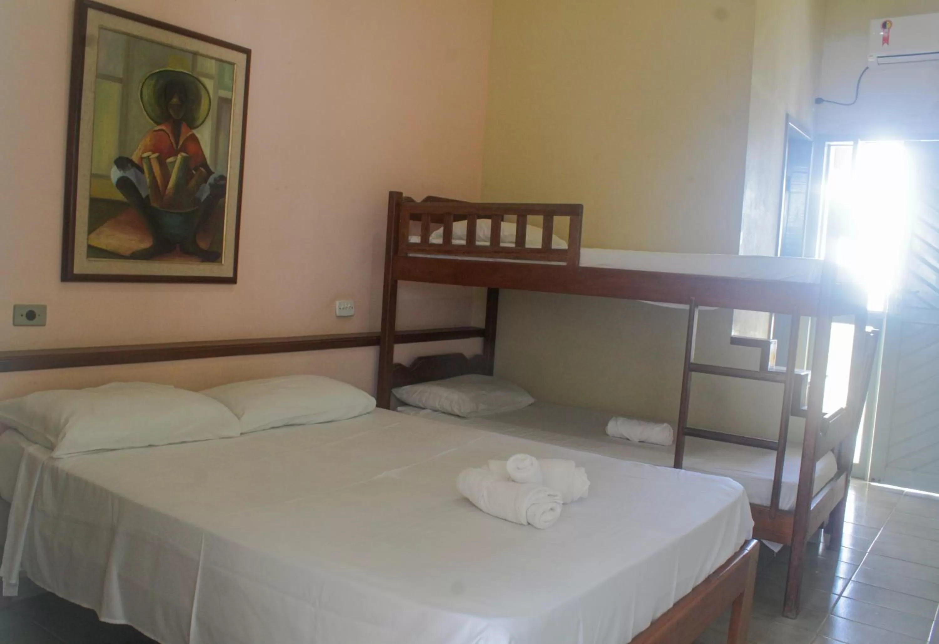 Bedroom, Bunk Bed in Pousada Solar das Flores