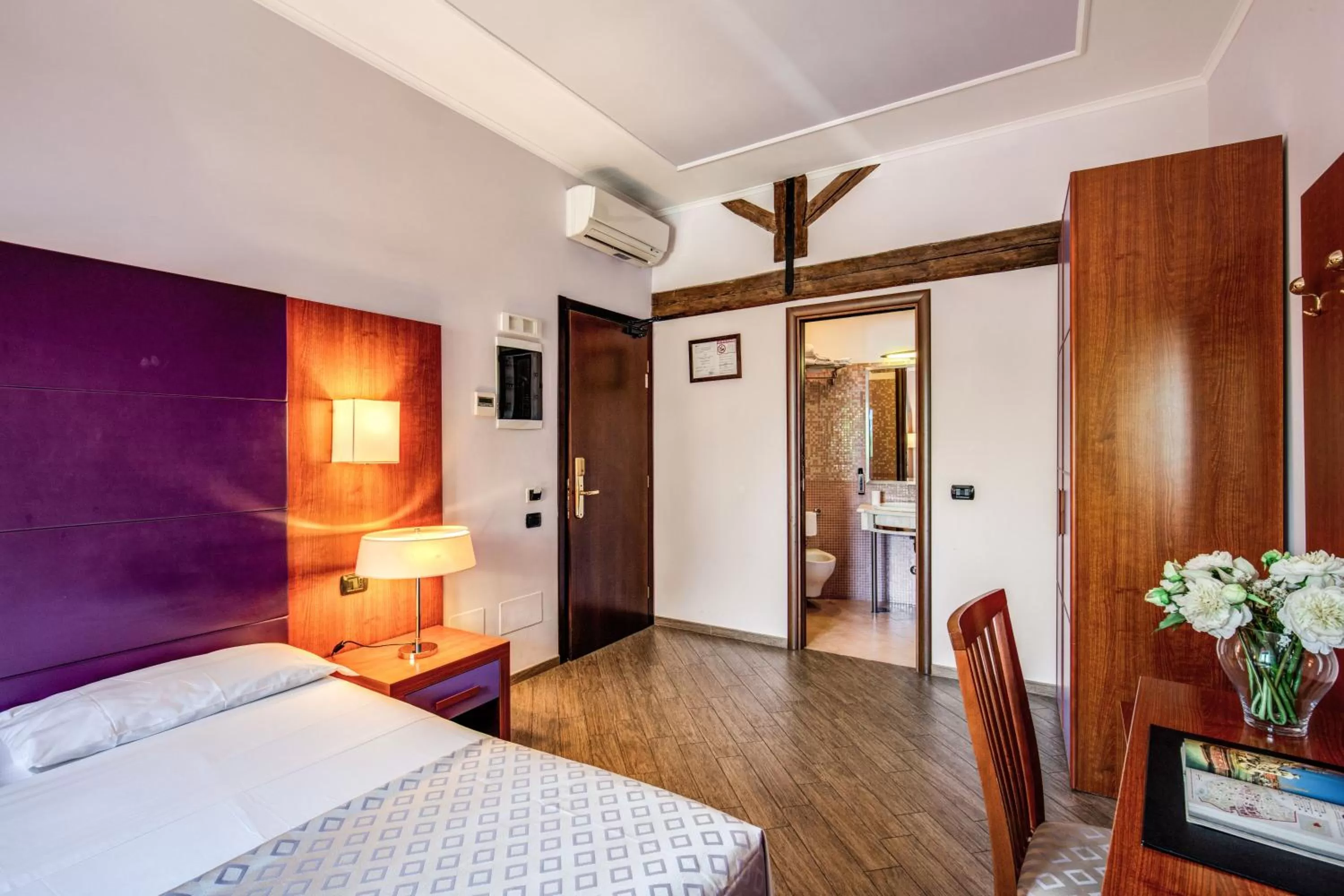 Photo of the whole room, Bed in Hotel Roma Tiburtina Metro