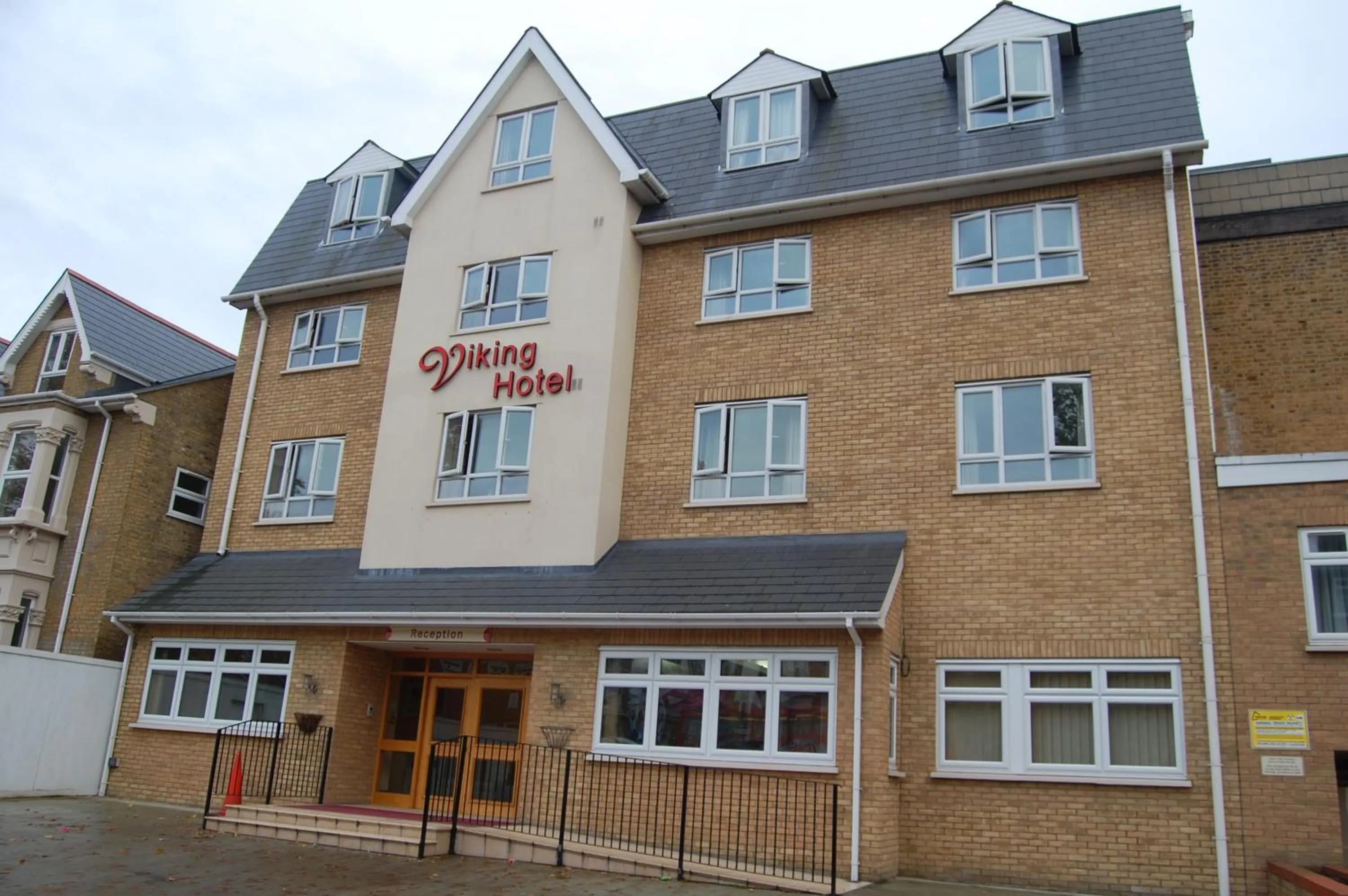 Facade/entrance in Viking Hotel