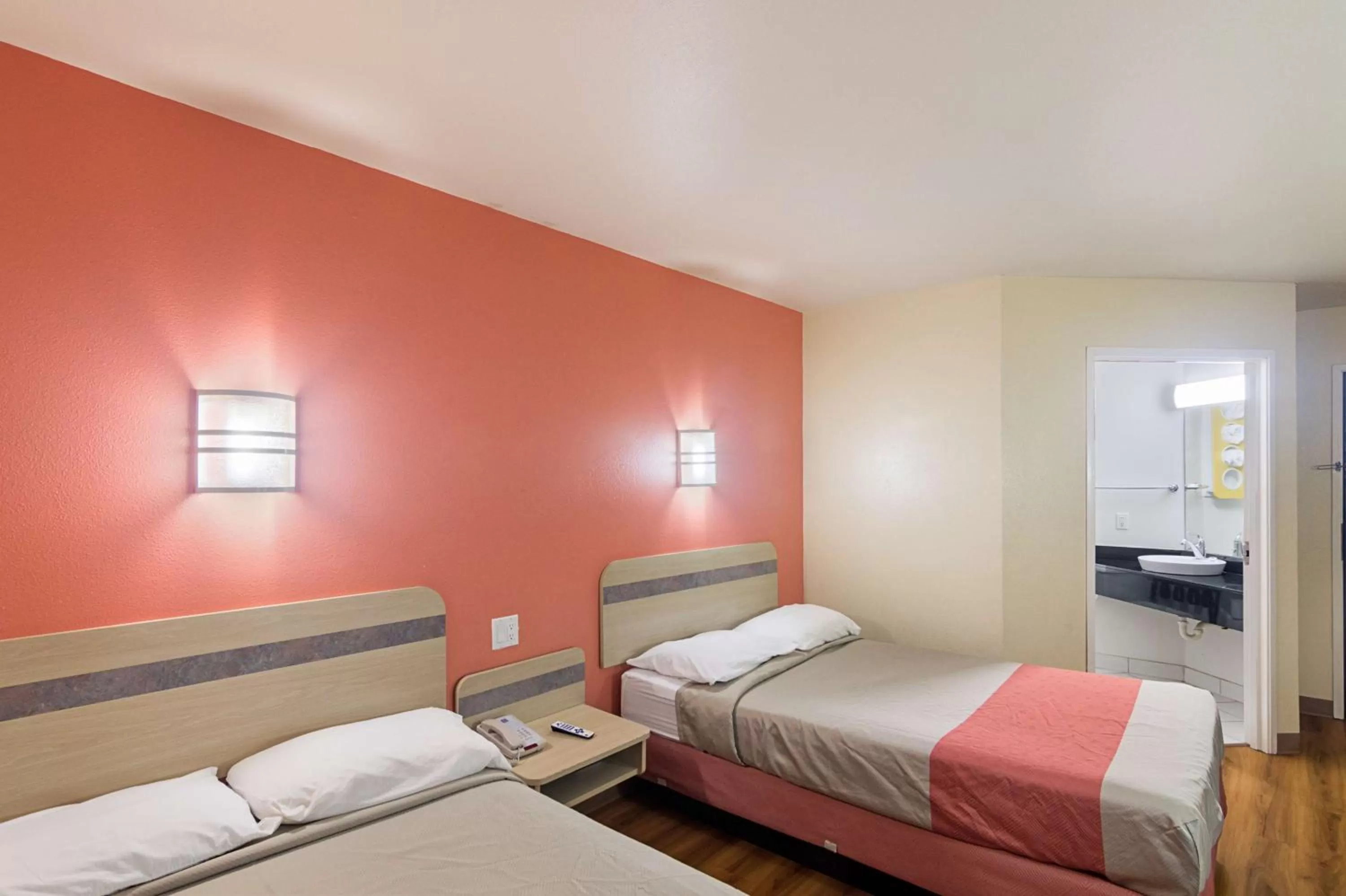 Bedroom, Bed in Motel 6-Terrell, TX