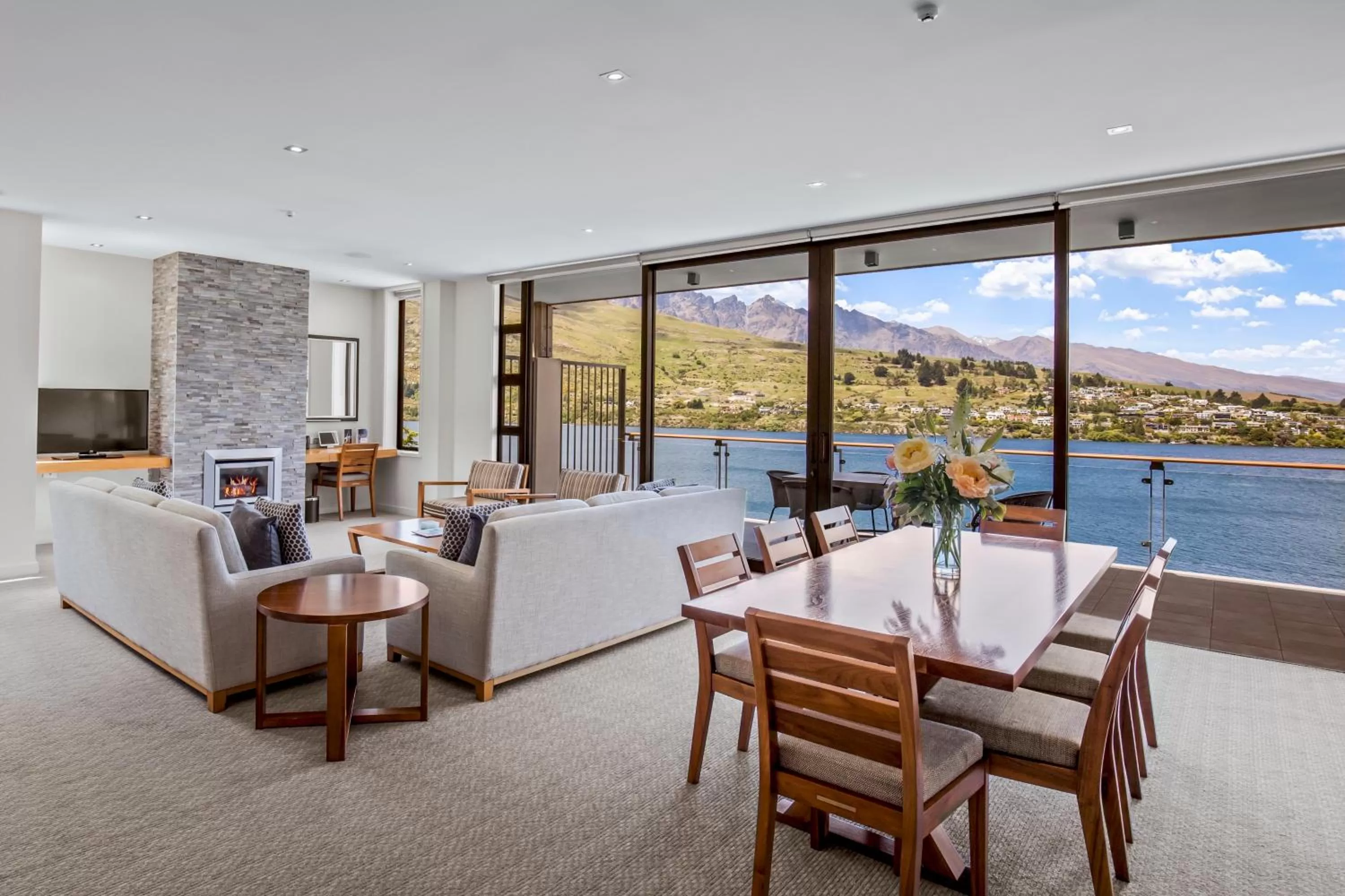 Dining area in The Rees Hotel & Luxury Apartments