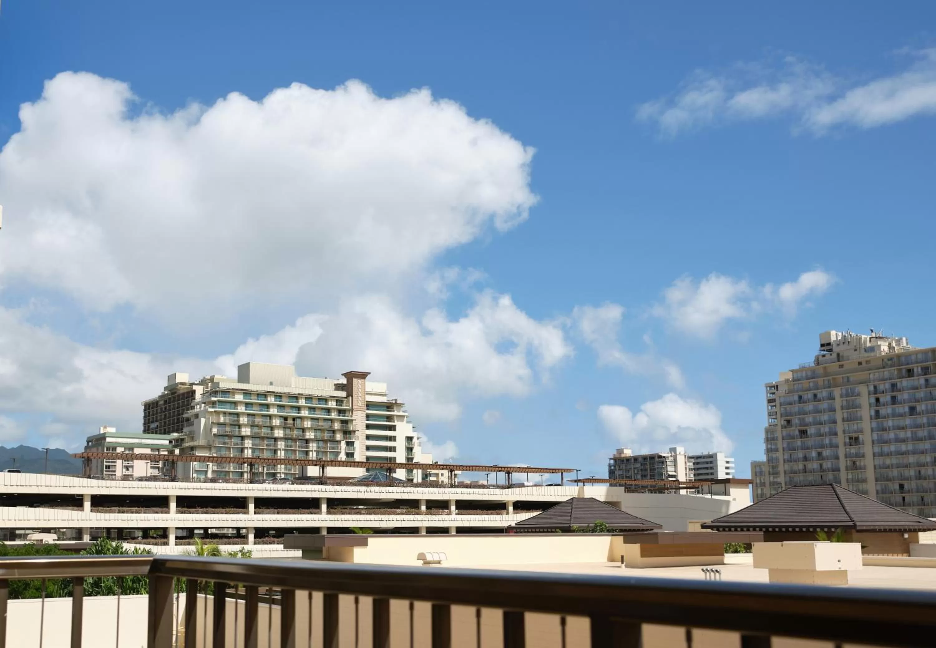 City view in OUTRIGGER Waikiki Beachcomber Hotel