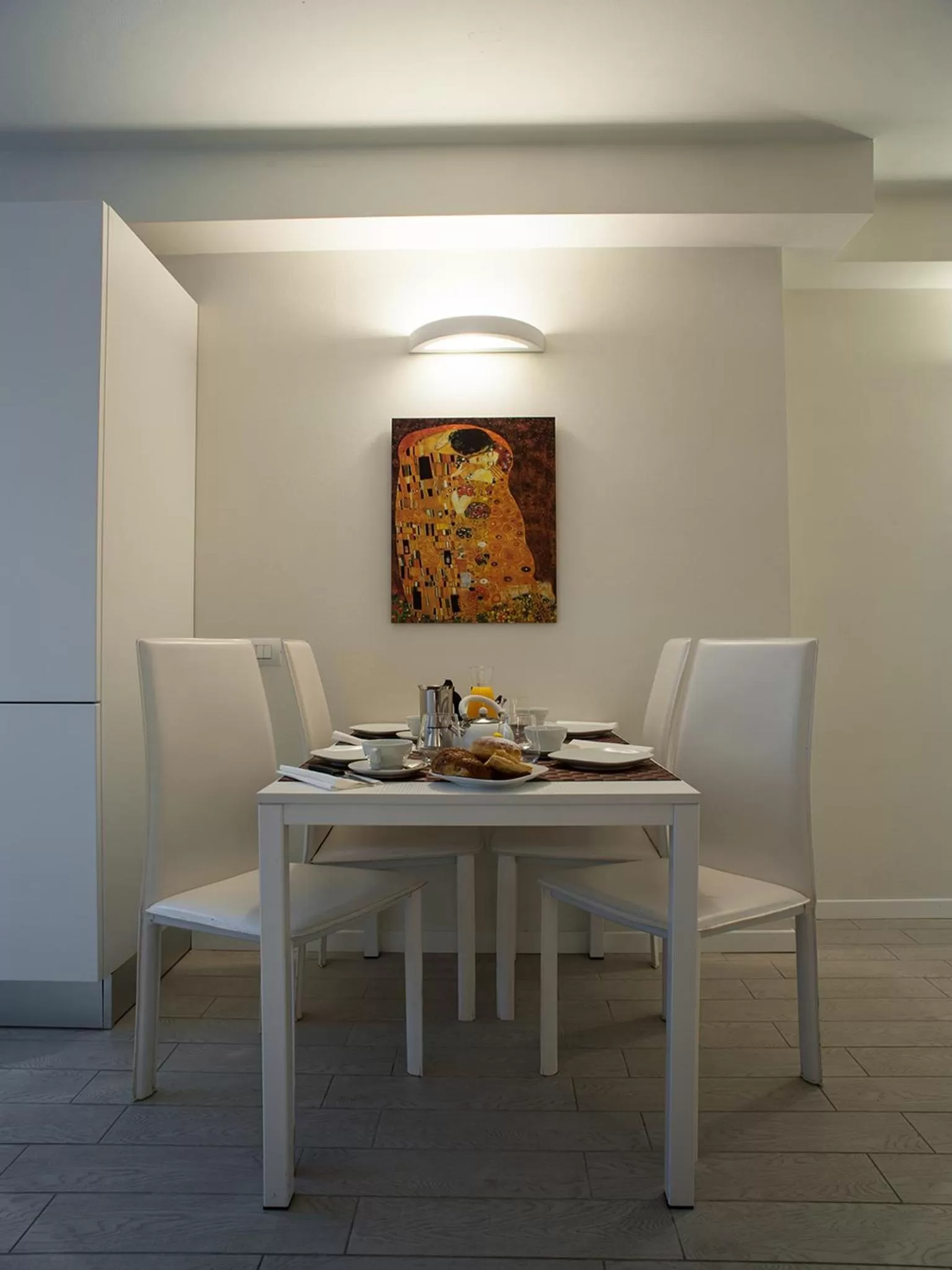 Kitchen or kitchenette in La Farina Apartments