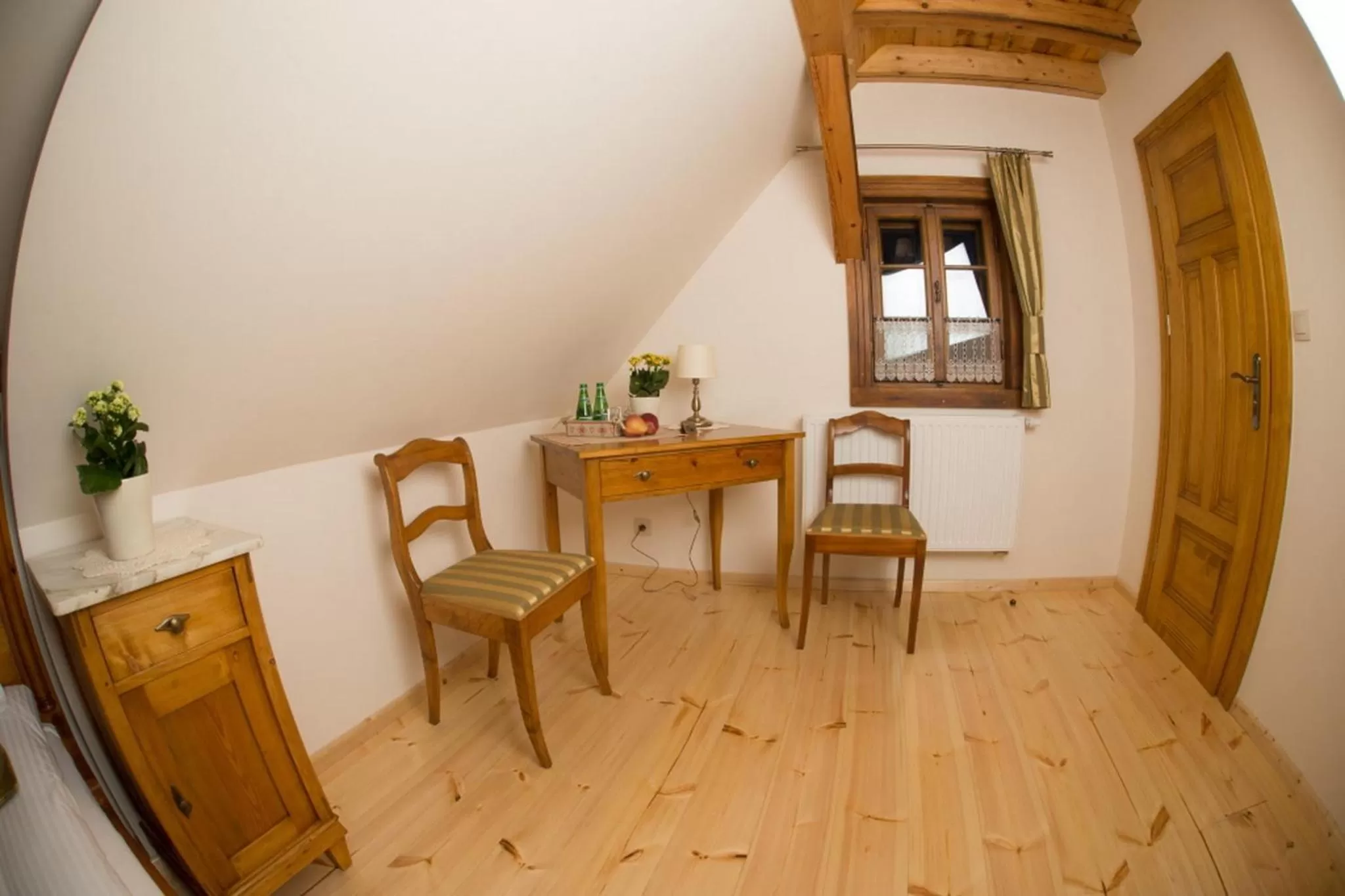 Photo of the whole room in Pensjonat Dom Zegarmistrza