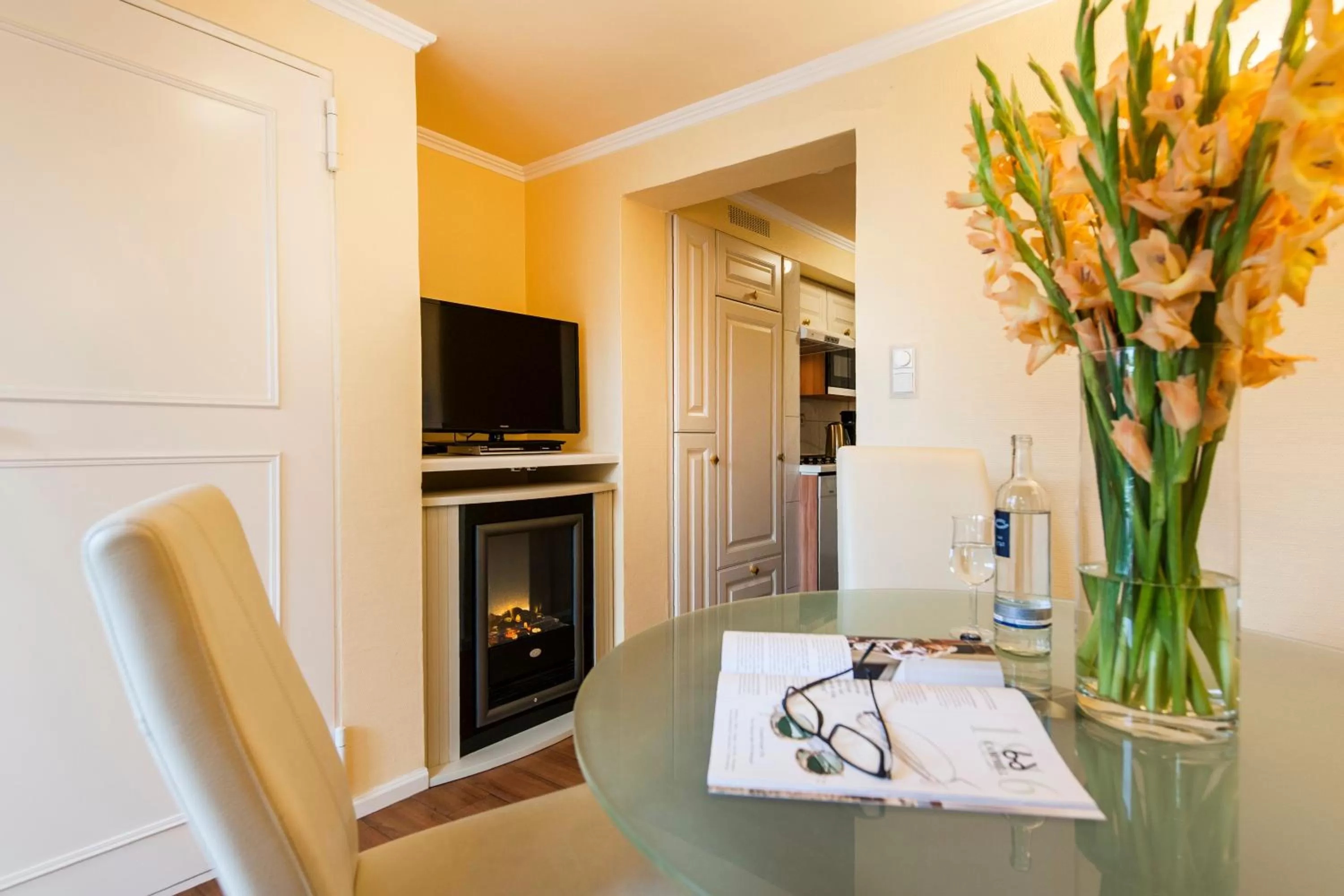 Two-Bedroom Apartment Land View with Terrace and Sauna in Hotel Apartments Büngers - Mein Refugium am Meer mit Sommerstrandkorb