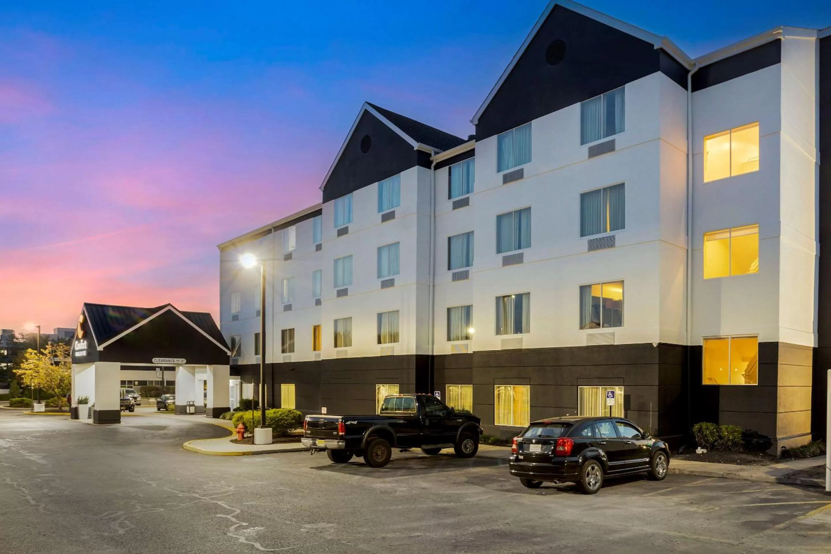 Property building in Comfort Inn & Suites Mt Laurel-Philadelphia
