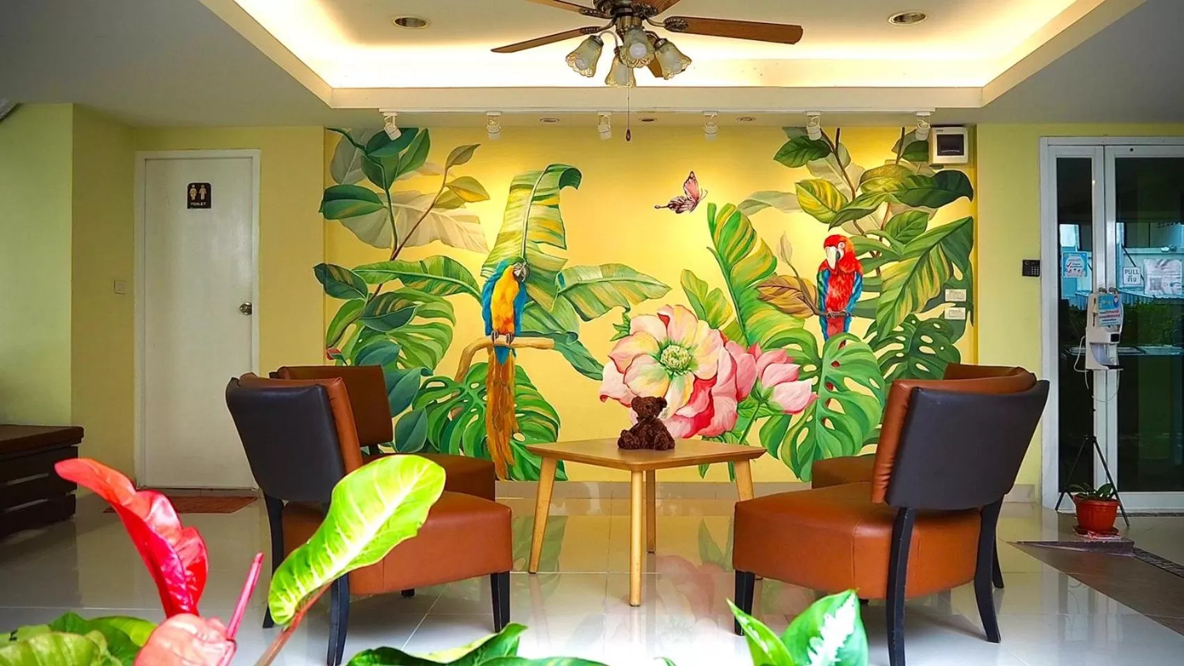 Seating area in Salin Home Hotel Ramkhamhaeng