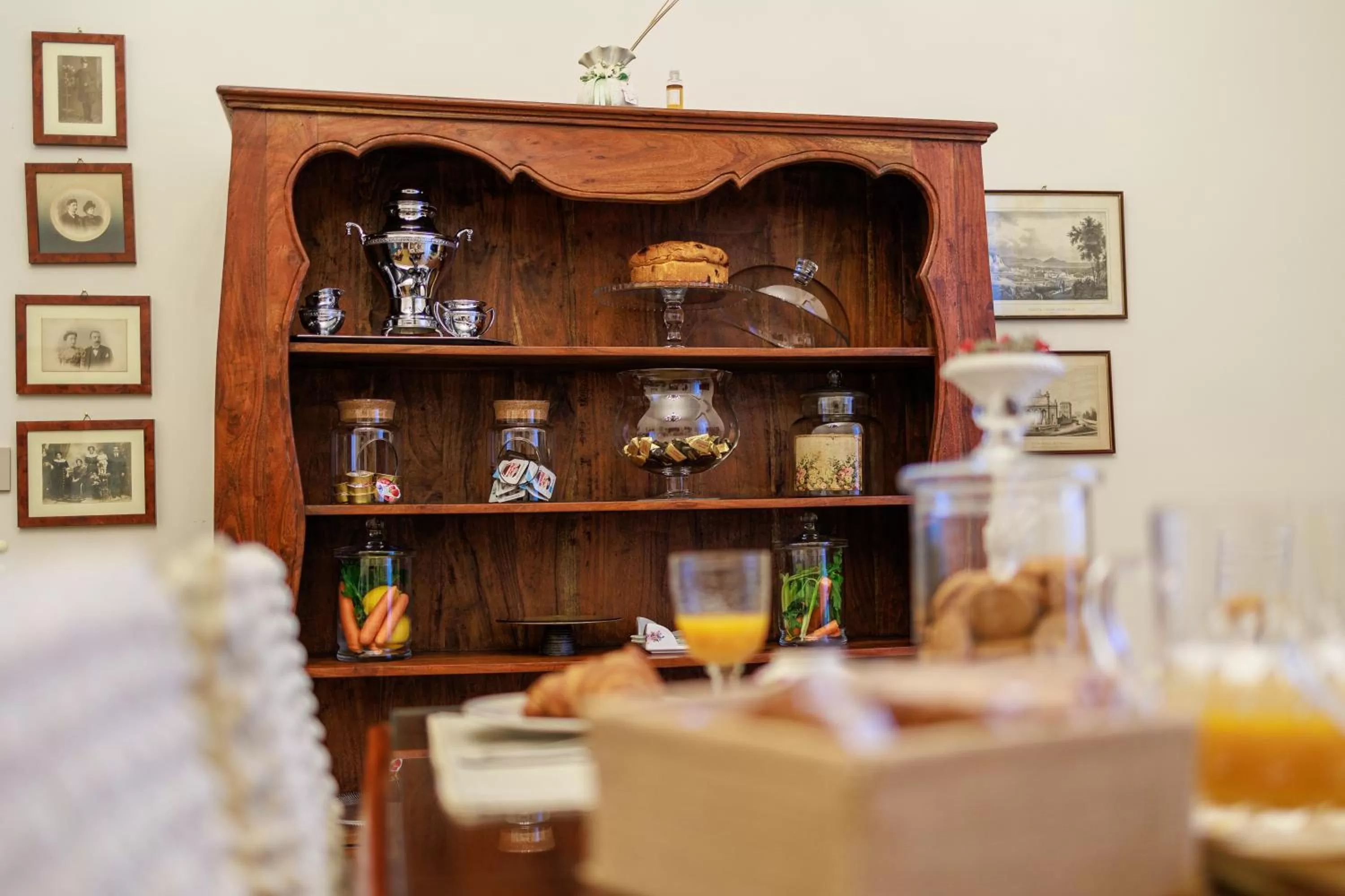 Communal lounge/ TV room in B&B CORSO VITTORIO