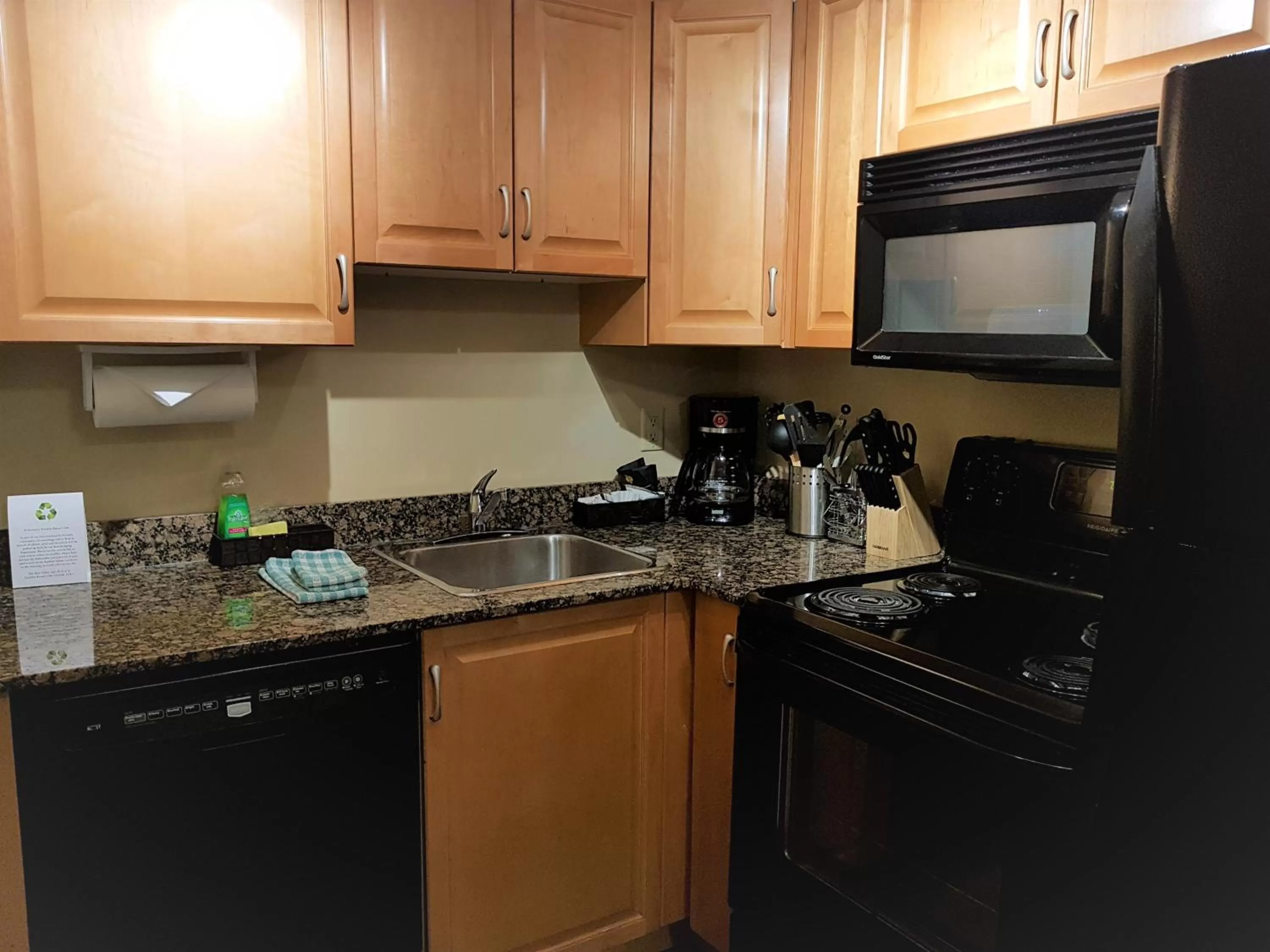 Kitchen or kitchenette in PRC Annex - Pet Friendly