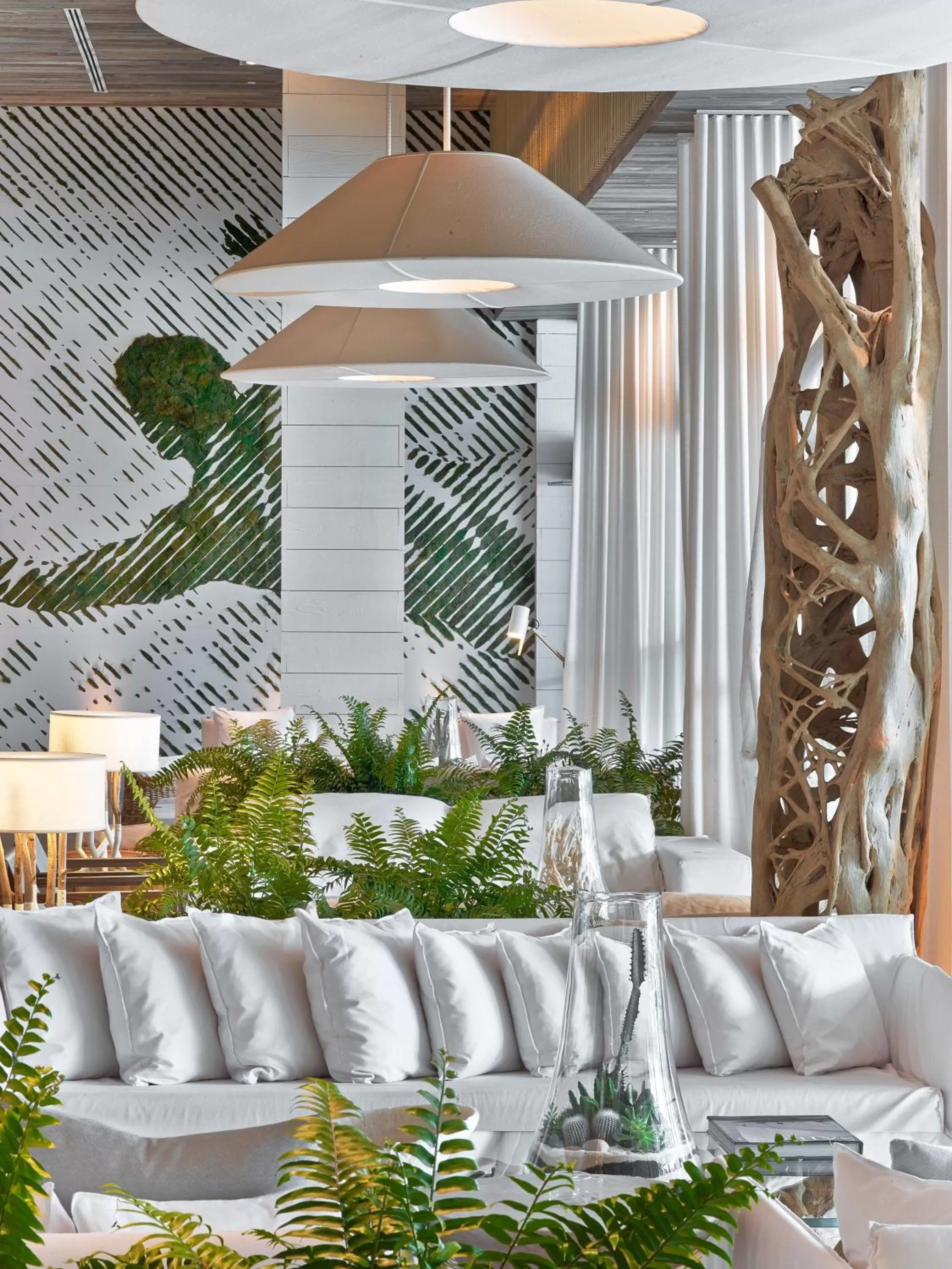 Lobby or reception in 1 Hotel South Beach