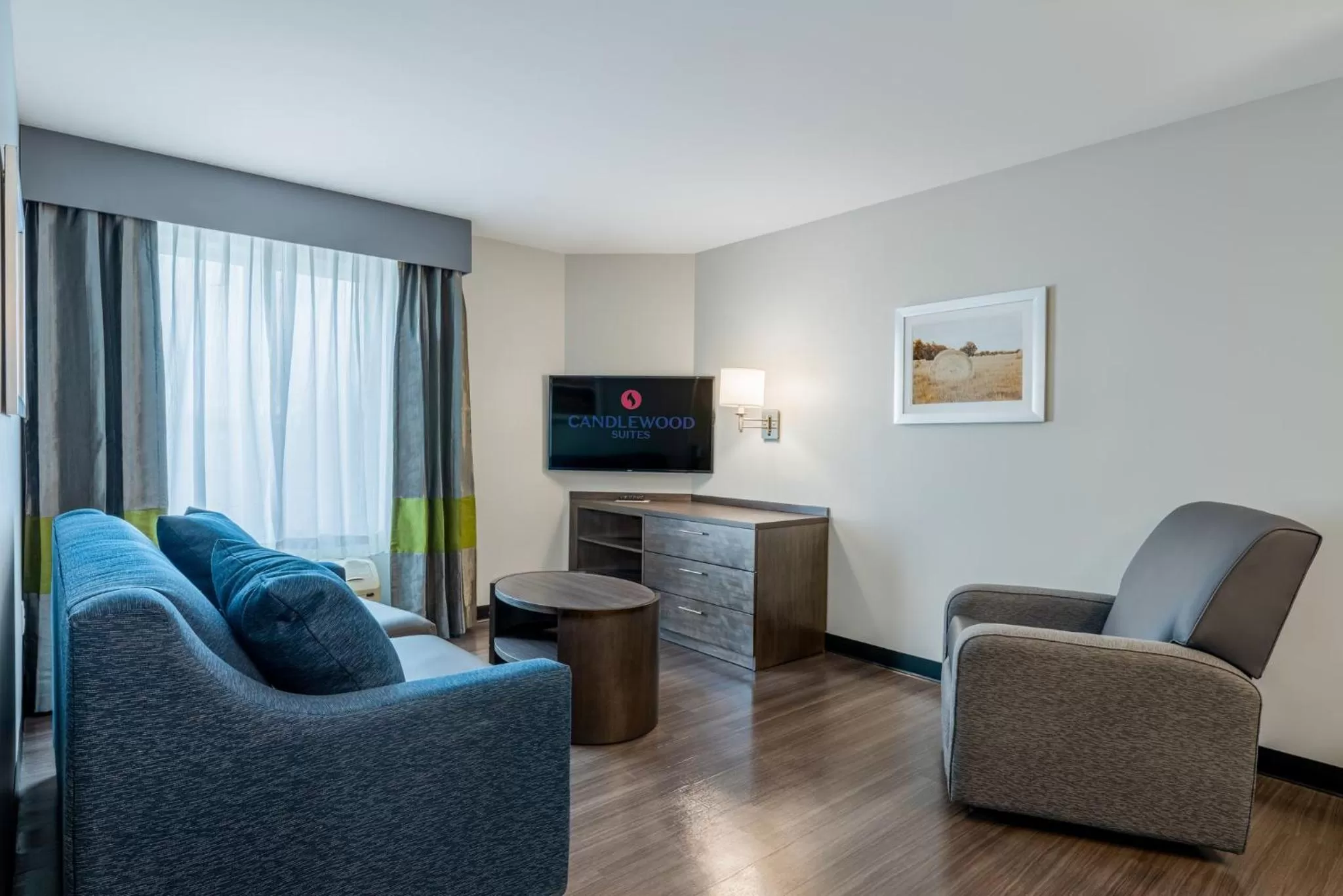 Photo of the whole room in Candlewood Suites Cookeville by IHG