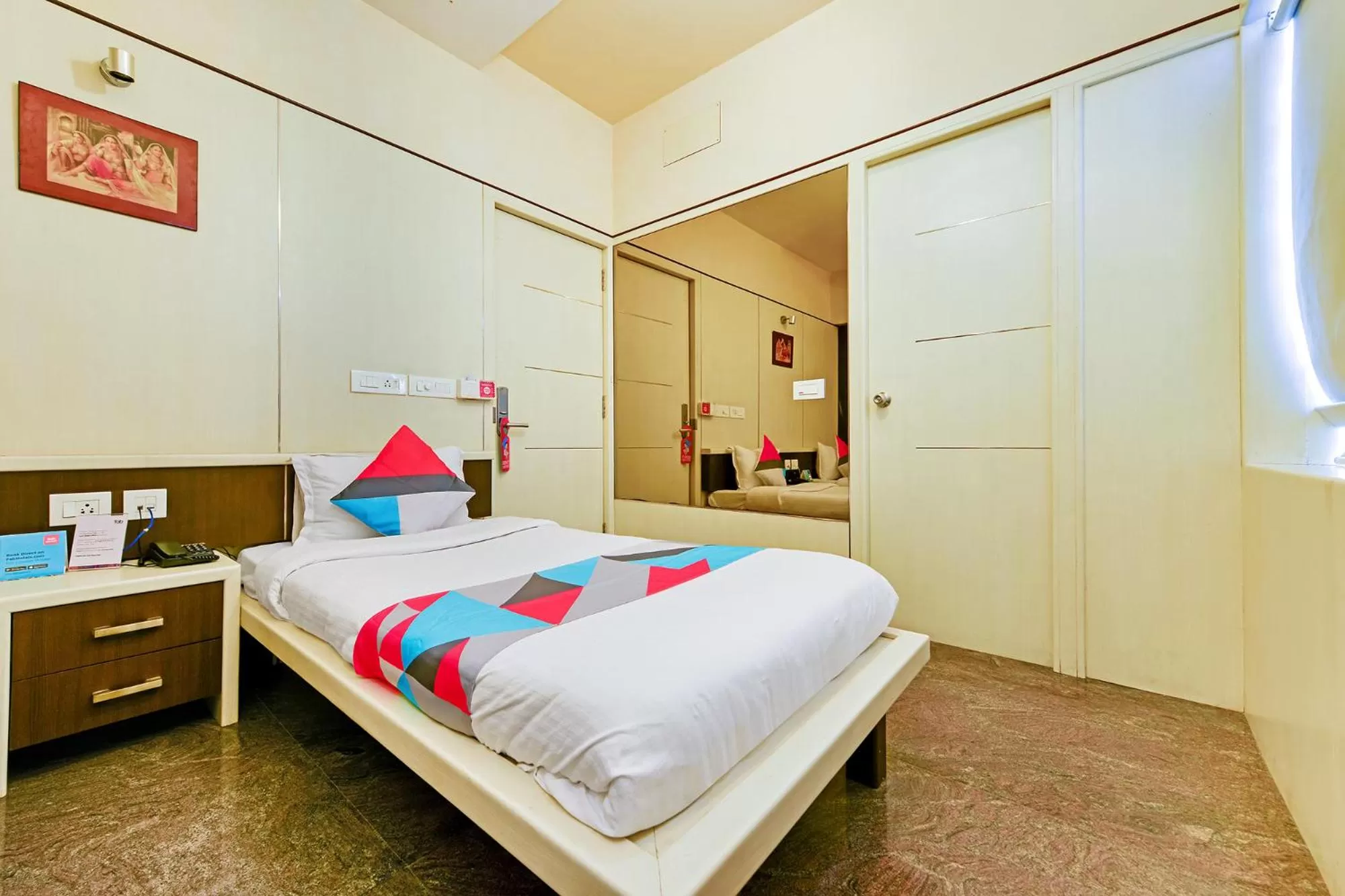 Bedroom, Bed in FabHotel B Zone - Nr US Consulate