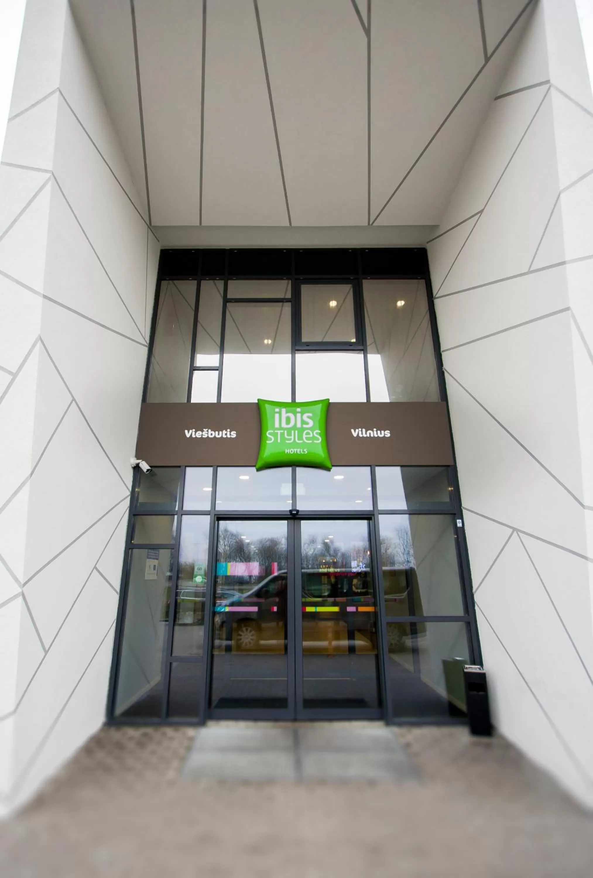 Facade/entrance in Ibis Styles Vilnius