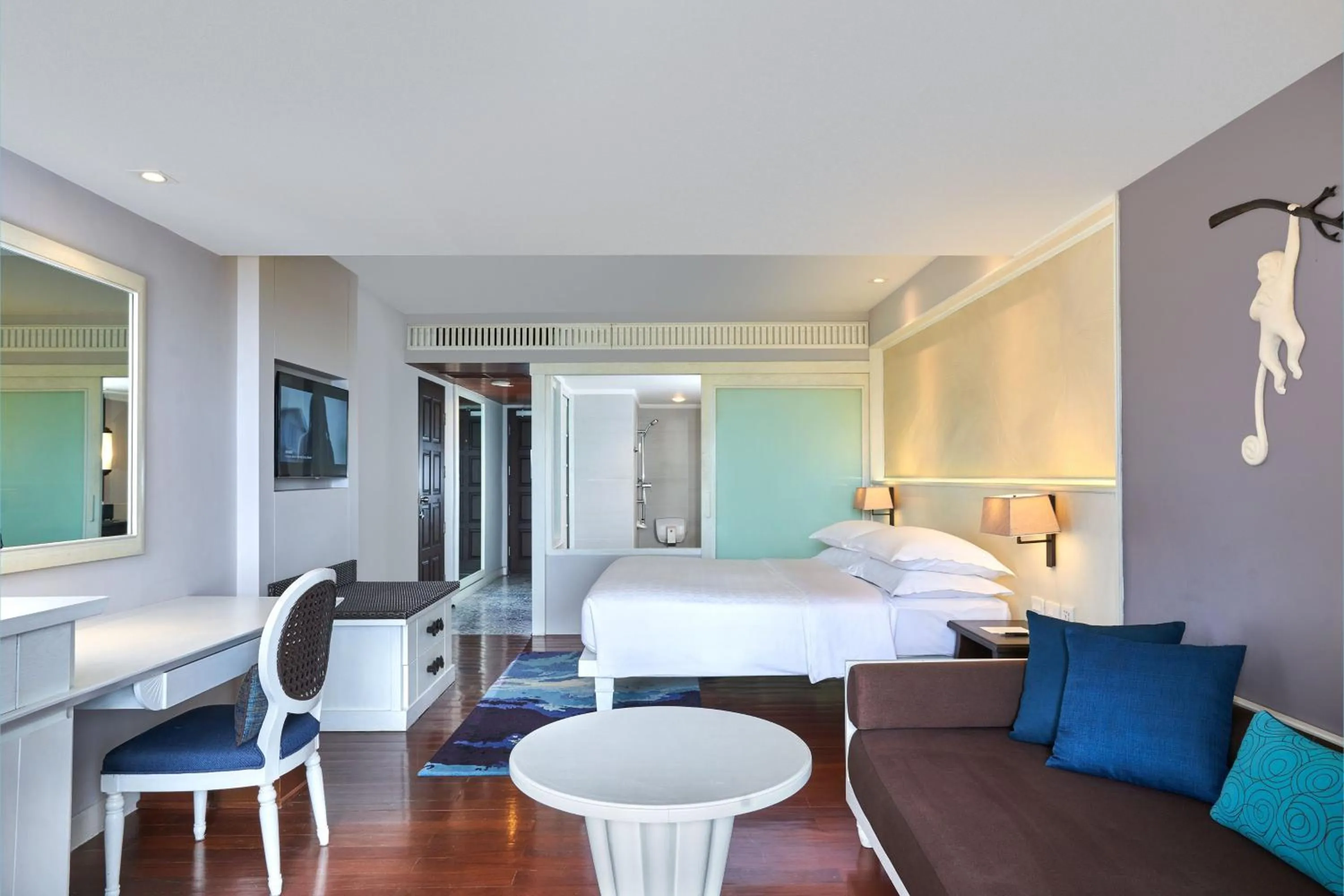 Photo of the whole room, Bed in Sheraton Samui Resort