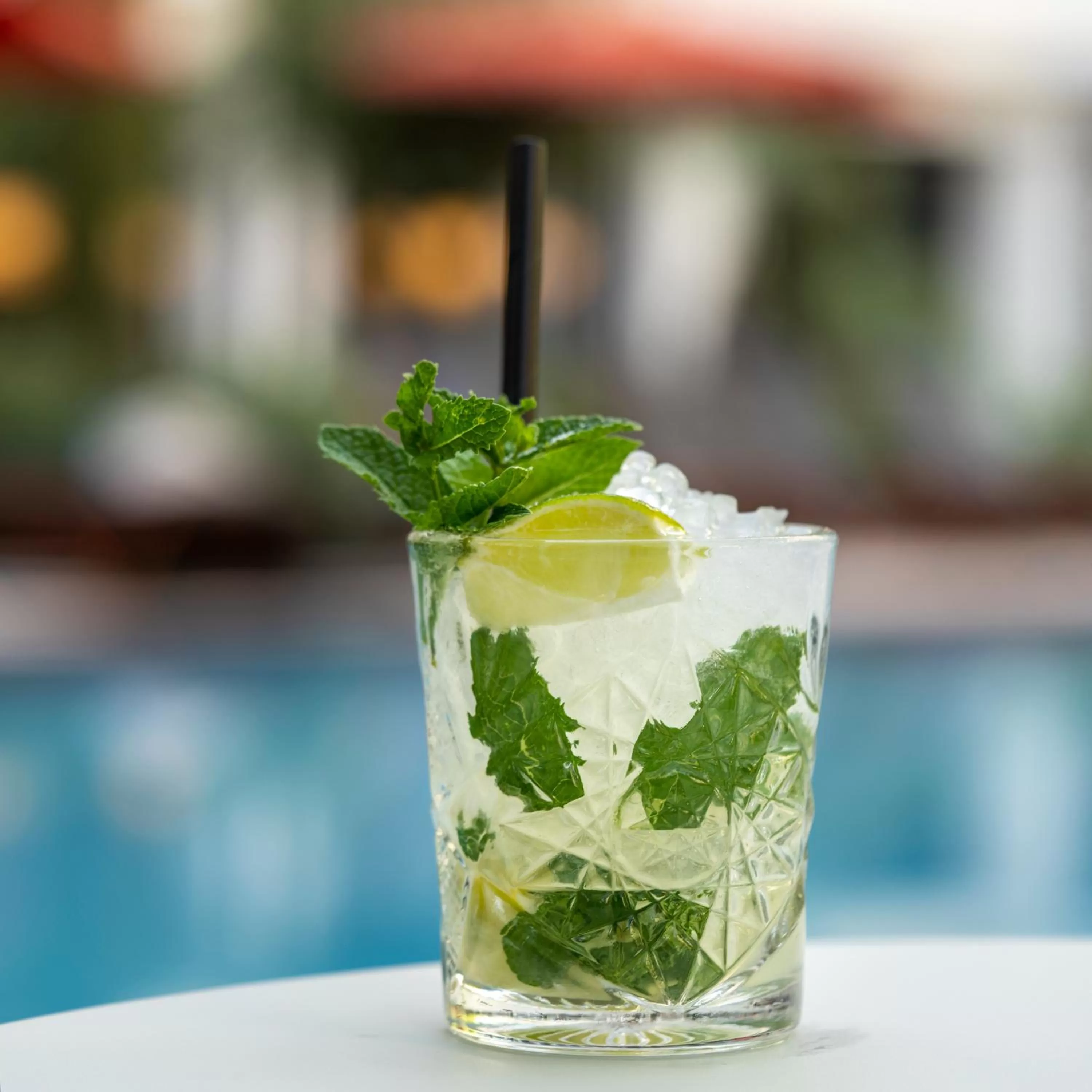 Lounge or bar in Mercure Benidorm