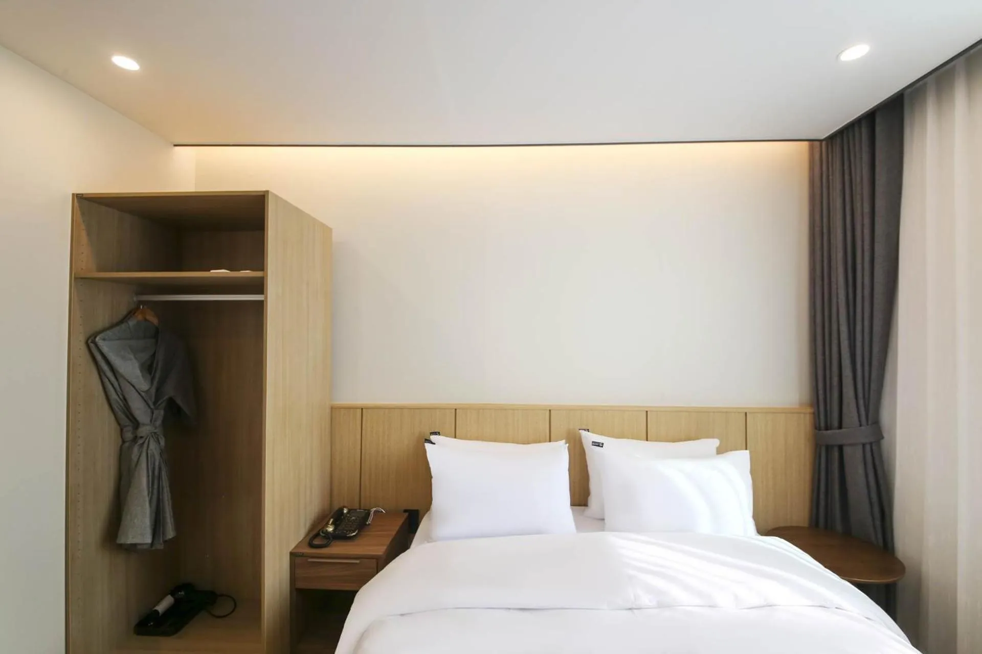 Bed in Benikea hotel