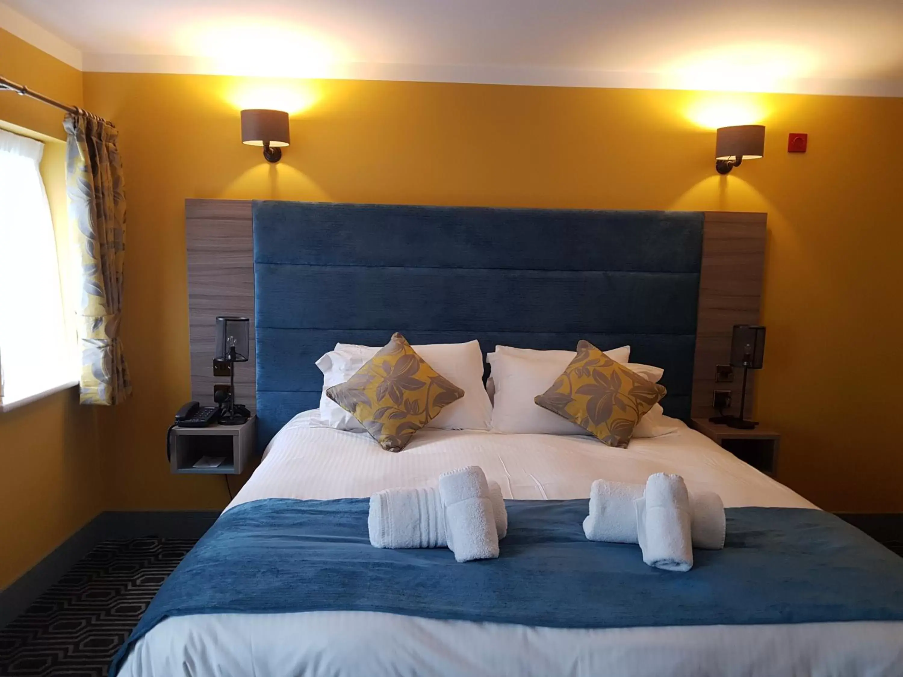 Standard Double Room in Stonecross Manor Hotel Standard Double Room in Stonecross Manor Hotel