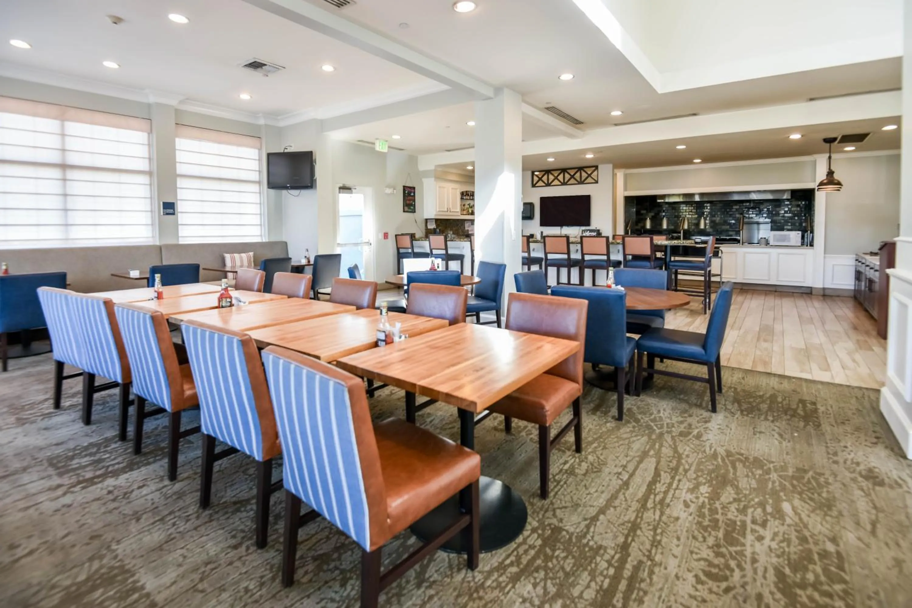 Restaurant/places to eat in Shutters Hotel