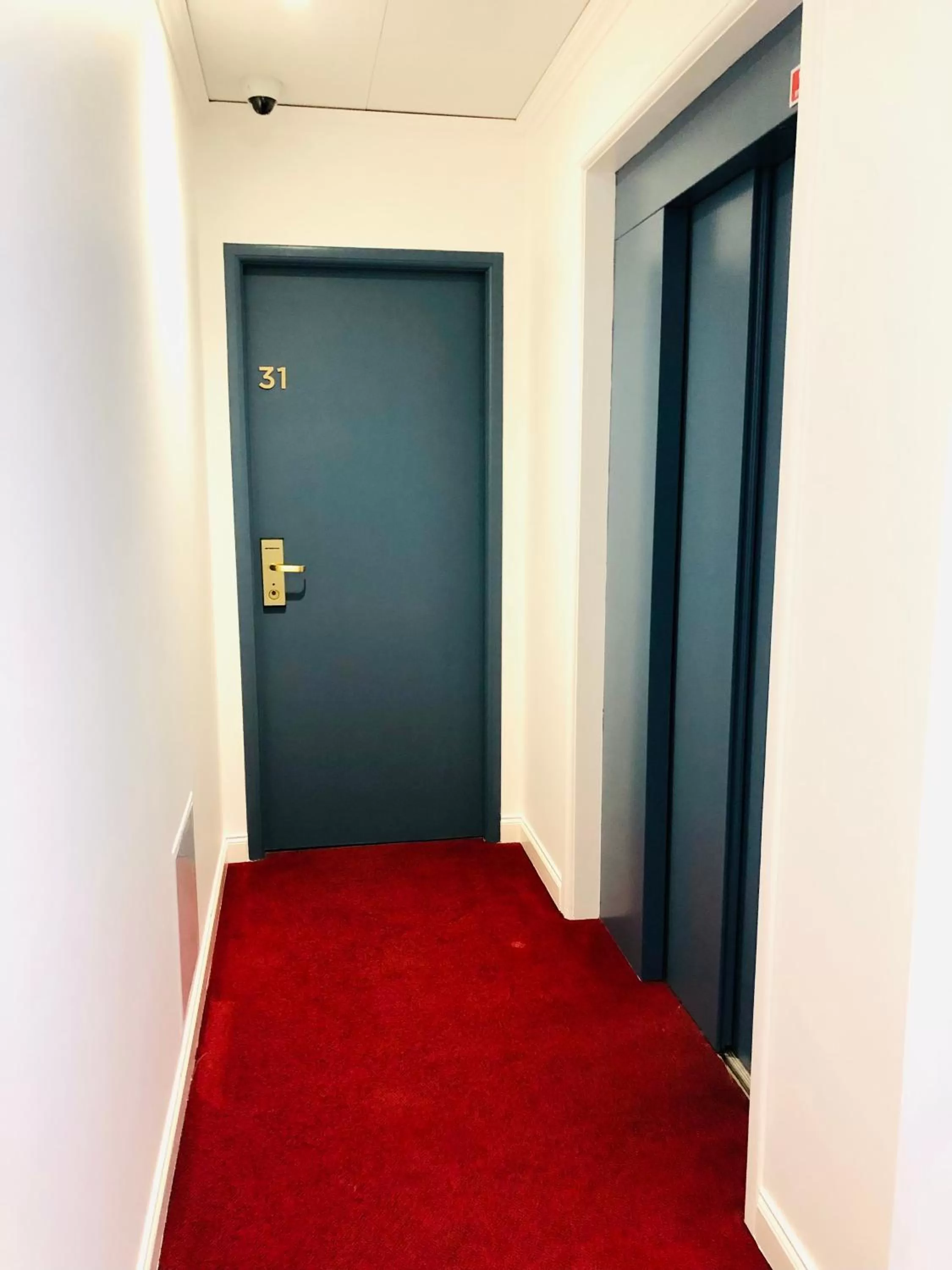 Property building in Hôtel Porte Mars - Reims Gare Centre Arena