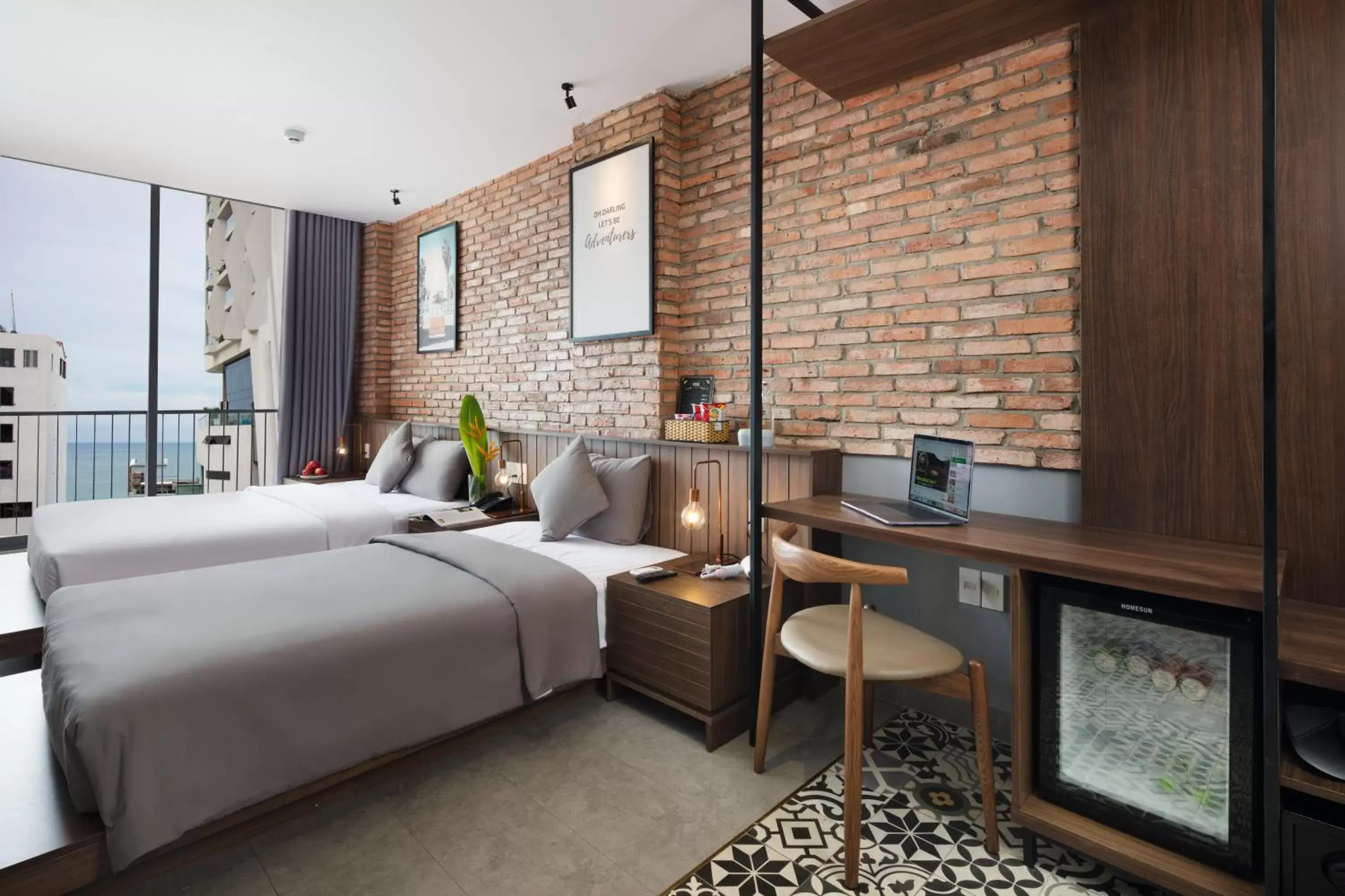 Triple Room with Sea View, Big Window, 01 Single and 01 King Bed - single occupancy in Marilyn Boutique Hotel Nha Trang Triple Room with Sea View, Big Window, 01 Single and 01 King Bed - single occupancy in Marilyn Boutique Hotel Nha Trang