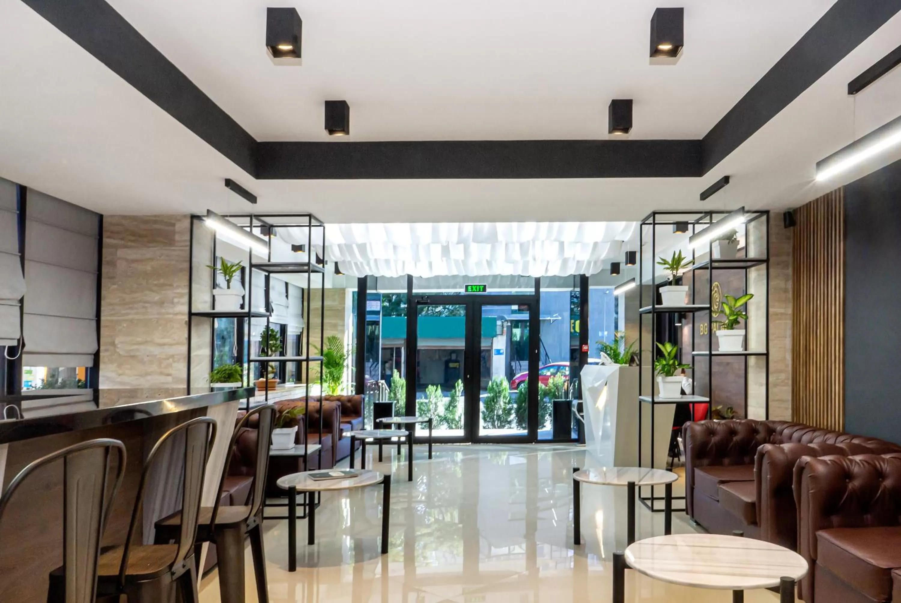 Communal lounge/ TV room in BG Palace Hotel