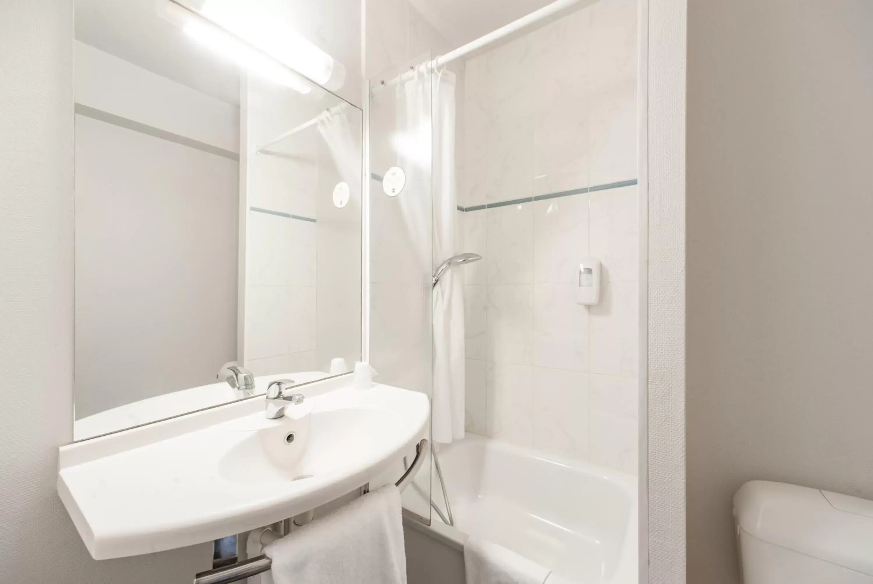 Double Room in B&B HOTEL Lyon Vénissieux Double Room in B&B HOTEL Lyon Vénissieux