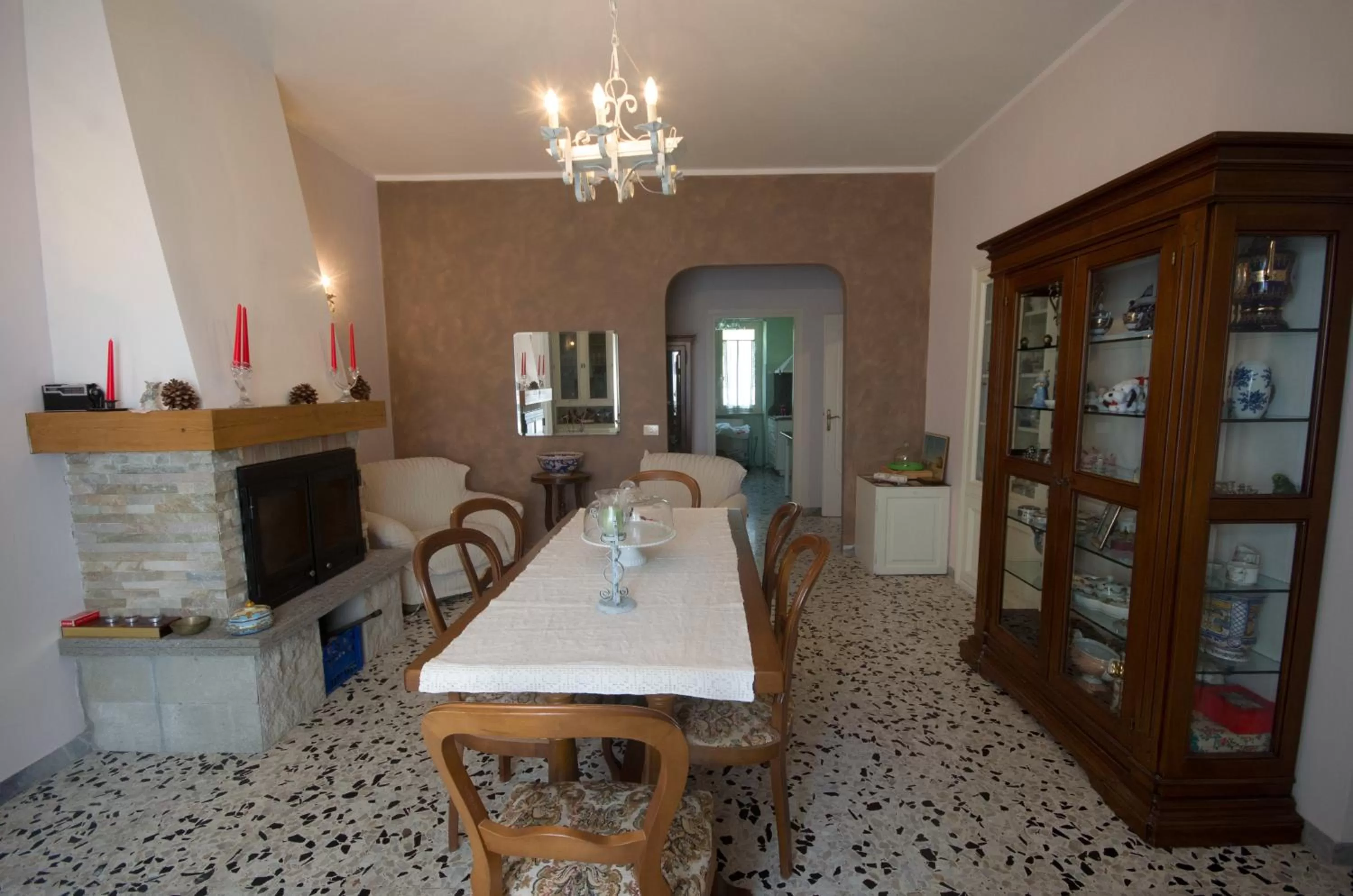 Communal lounge/ TV room in Bed and Breakfast Romantica Evasione