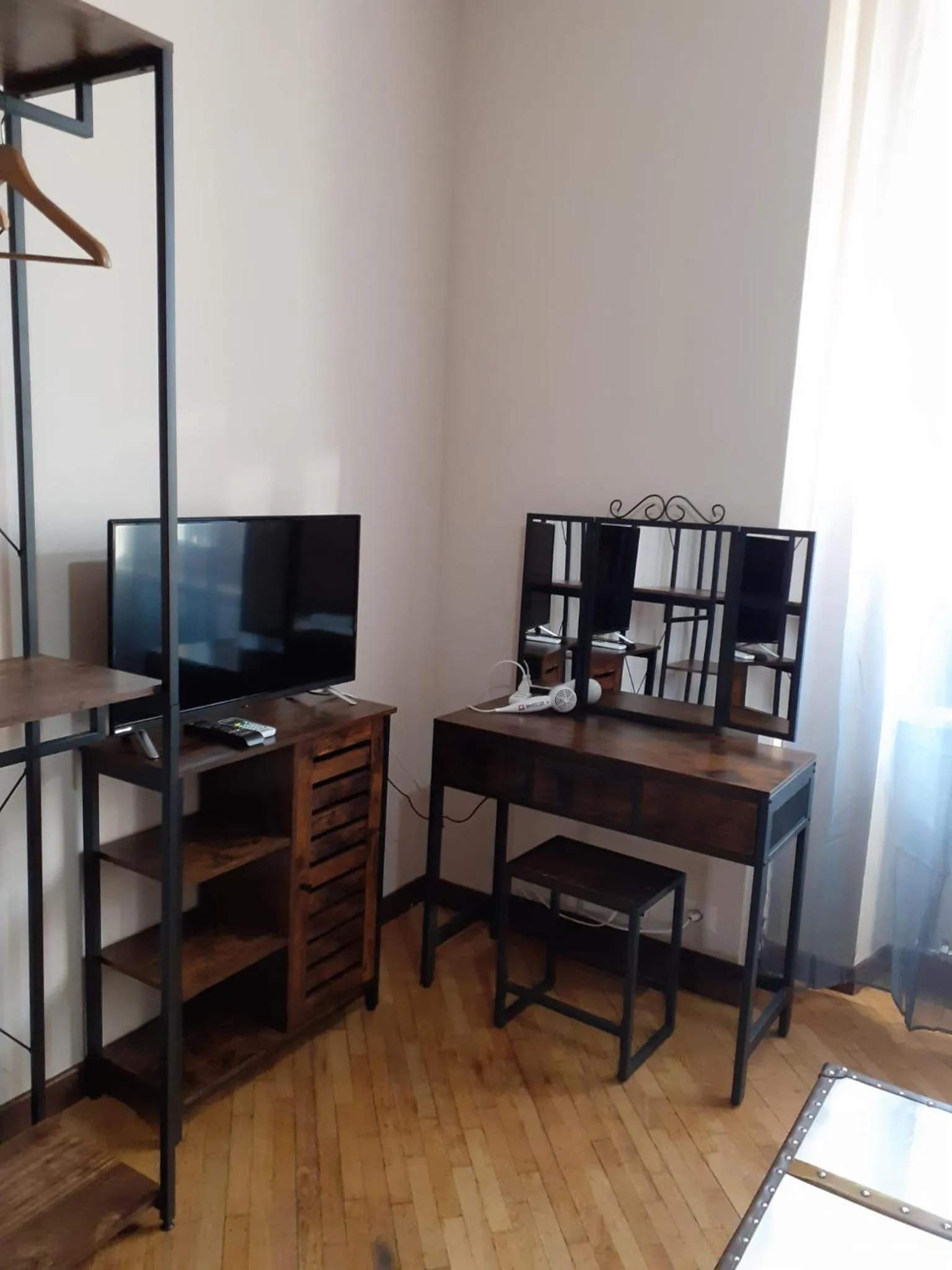 Photo of the whole room in Megaride Guest House