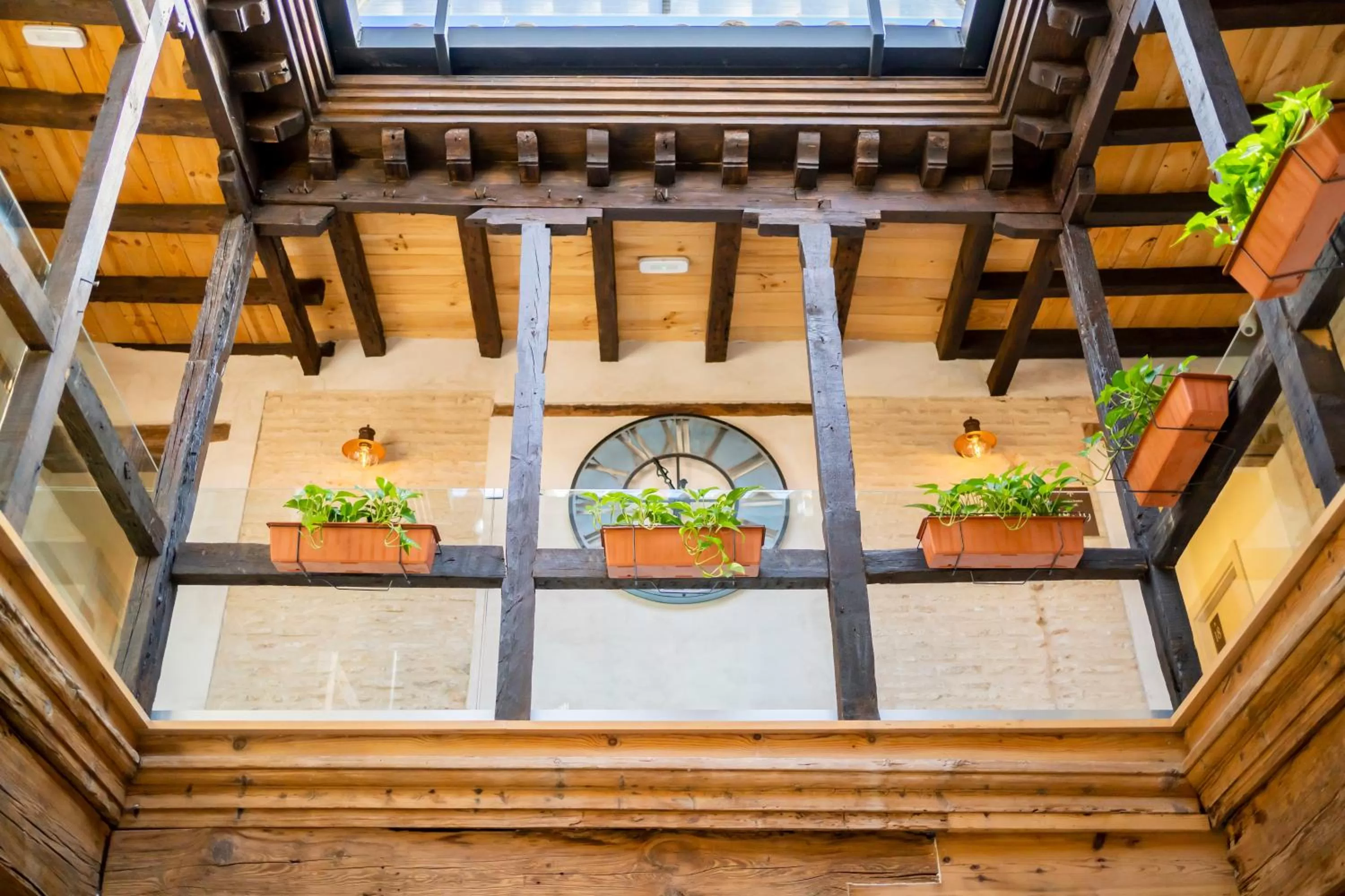 Property building in Dobo Azacanes Hostal