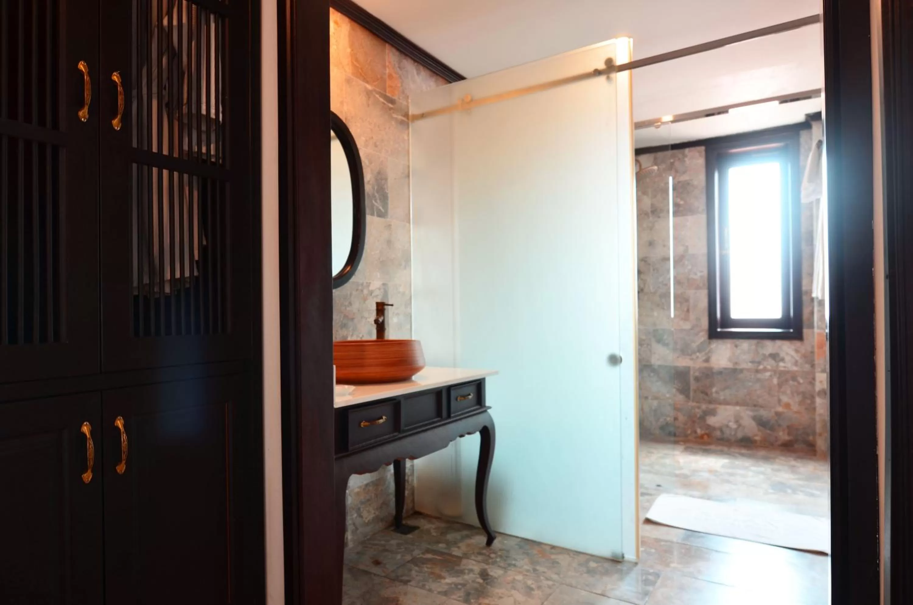 Toilet in Hoian Central Hotel